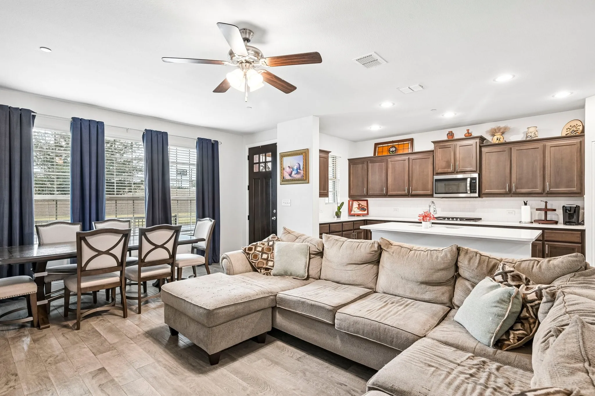 Townhouse For Sale in Tarrant County , 5572 Kilmer Drive, North Richland Hills, Texas 76180, 3 Bedroom, 3 Bathroom, 2 Garage spaces, 1,792 Sqft, built in 2020, mls#21401956, Real Estate Agent in North Richland Hills, Homes For Sale in Tarrant county, Homes For Sale in North Richland Hills, Realtor in North Richland Hills Texas, Real Estate Brokerage Independent Realty Texas, Luminita Cordes Realtor
