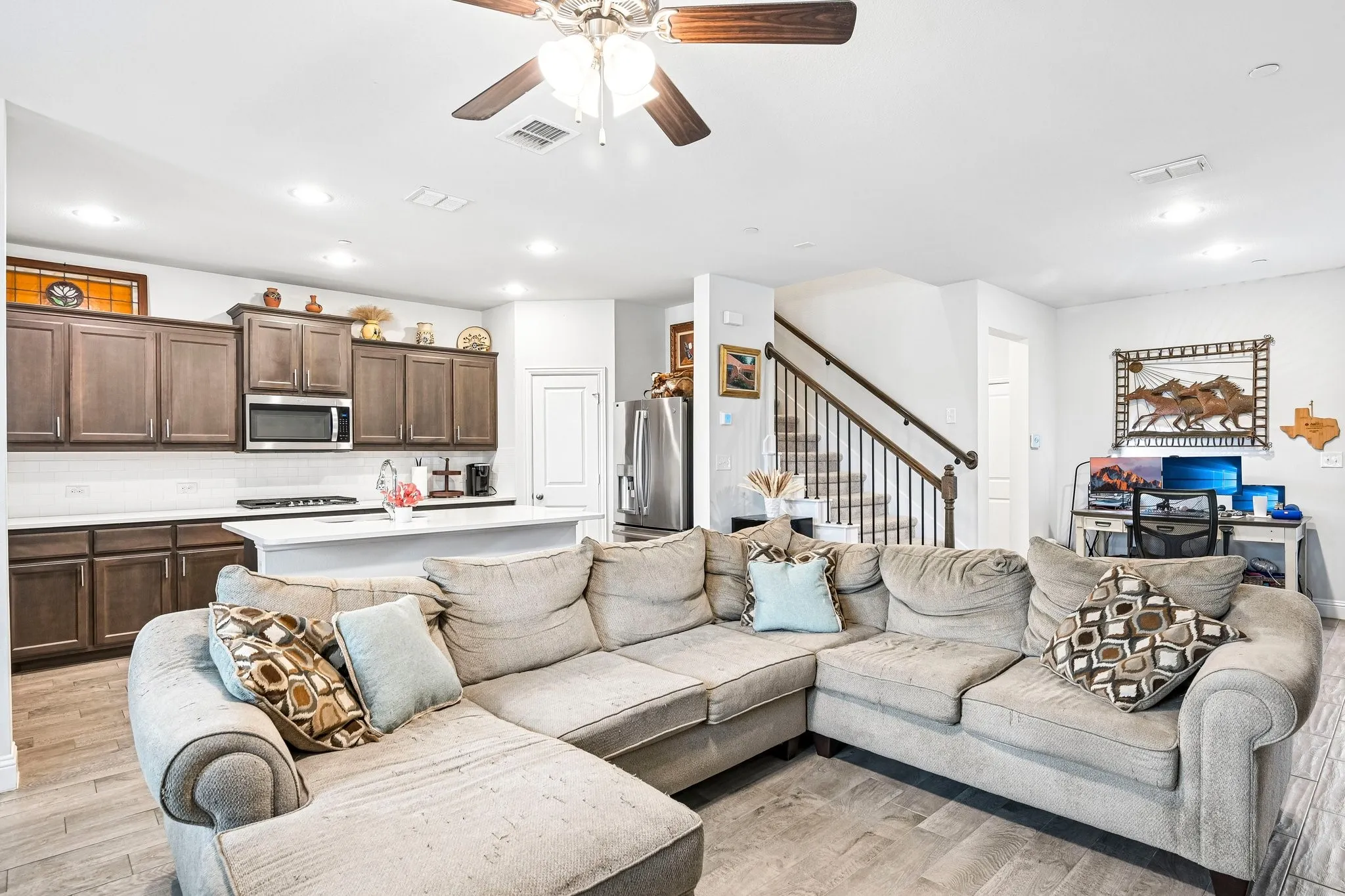 Townhouse For Sale in Tarrant County , 5572 Kilmer Drive, North Richland Hills, Texas 76180, 3 Bedroom, 3 Bathroom, 2 Garage spaces, 1,792 Sqft, built in 2020, mls#21401956, Real Estate Agent in North Richland Hills, Homes For Sale in Tarrant county, Homes For Sale in North Richland Hills, Realtor in North Richland Hills Texas, Real Estate Brokerage Independent Realty Texas, Luminita Cordes Realtor