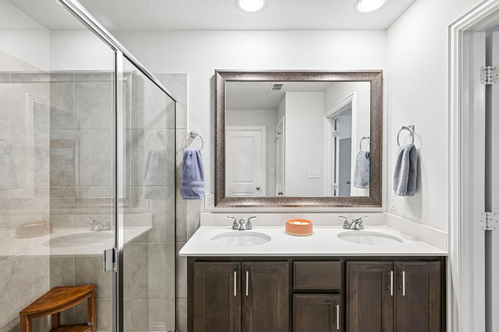 Townhouse For Sale in Tarrant County , 5572 Kilmer Drive, North Richland Hills, Texas 76180, 3 Bedroom, 3 Bathroom, 2 Garage spaces, 1,792 Sqft, built in 2020, mls#21401956, Real Estate Agent in North Richland Hills, Homes For Sale in Tarrant county, Homes For Sale in North Richland Hills, Realtor in North Richland Hills Texas, Real Estate Brokerage Independent Realty Texas, Luminita Cordes Realtor