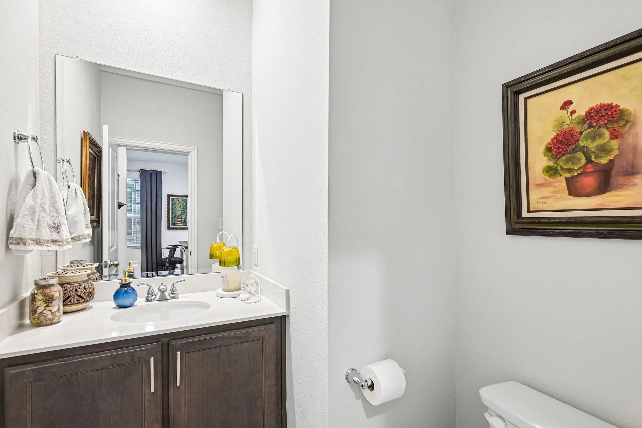 Townhouse For Sale in Tarrant County , 5572 Kilmer Drive, North Richland Hills, Texas 76180, 3 Bedroom, 3 Bathroom, 2 Garage spaces, 1,792 Sqft, built in 2020, mls#21401956, Real Estate Agent in North Richland Hills, Homes For Sale in Tarrant county, Homes For Sale in North Richland Hills, Realtor in North Richland Hills Texas, Real Estate Brokerage Independent Realty Texas, Luminita Cordes Realtor