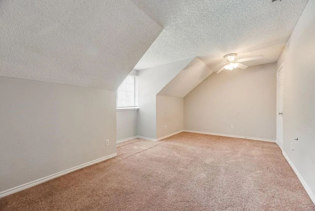 Single Family Residence For Rent in Tarrant County , 5610 Eagle Rock Road, Arlington, Texas 76017, 4 Bedroom, 3 Bathroom, Garage spaces, 2,531 Sqft, built in 1994, mls#21402315, Real Estate Agent in Arlington, Homes For Rent in Tarrant county, Homes For Rent in Arlington, Realtor in Arlington Texas, Real Estate Brokerage Independent Realty Texas, Luminita Cordes Realtor