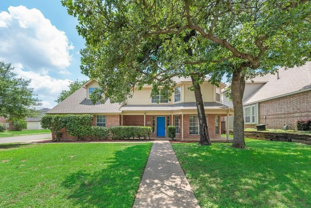 Single Family Residence For Rent in Tarrant County , 5610 Eagle Rock Road, Arlington, Texas 76017, 4 Bedroom, 3 Bathroom, Garage spaces, 2,531 Sqft, built in 1994, mls#21402315, Real Estate Agent in Arlington, Homes For Rent in Tarrant county, Homes For Rent in Arlington, Realtor in Arlington Texas, Real Estate Brokerage Independent Realty Texas, Luminita Cordes Realtor
