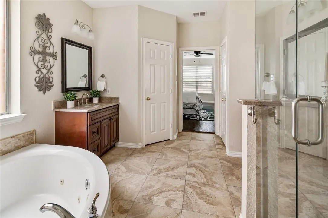 Single Family Residence For Rent in Collin County , 4441 White Rock Lane, Plano, Texas 75024, 5 Bedroom, 4 Bathroom, 2 Garage spaces, 3,594 Sqft, built in 2001, mls#21402314, Real Estate Agent in Plano, Homes For Rent in Collin county, Homes For Rent in Plano, Realtor in Plano Texas, Real Estate Brokerage Independent Realty Texas, Luminita Cordes Realtor