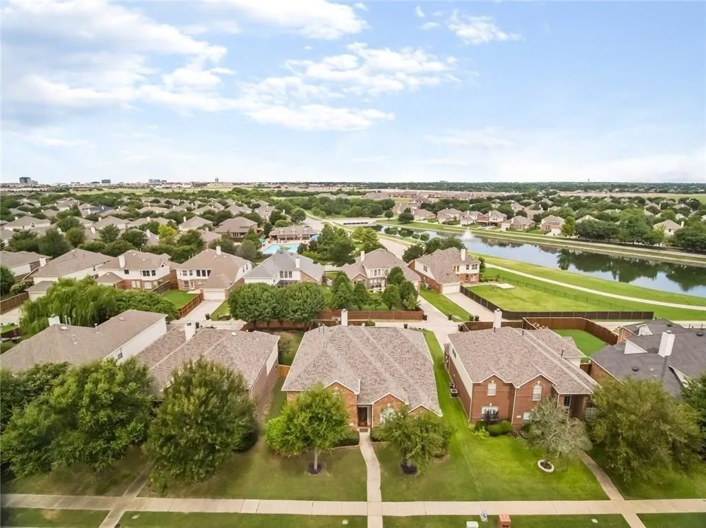 Single Family Residence For Rent in Collin County , 4441 White Rock Lane, Plano, Texas 75024, 5 Bedroom, 4 Bathroom, 2 Garage spaces, 3,594 Sqft, built in 2001, mls#21402314, Real Estate Agent in Plano, Homes For Rent in Collin county, Homes For Rent in Plano, Realtor in Plano Texas, Real Estate Brokerage Independent Realty Texas, Luminita Cordes Realtor
