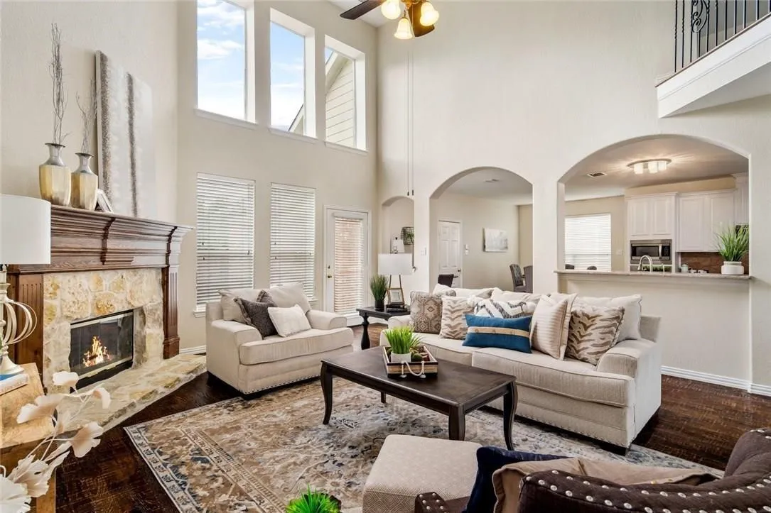 Single Family Residence For Rent in Collin County , 4441 White Rock Lane, Plano, Texas 75024, 5 Bedroom, 4 Bathroom, 2 Garage spaces, 3,594 Sqft, built in 2001, mls#21402314, Real Estate Agent in Plano, Homes For Rent in Collin county, Homes For Rent in Plano, Realtor in Plano Texas, Real Estate Brokerage Independent Realty Texas, Luminita Cordes Realtor
