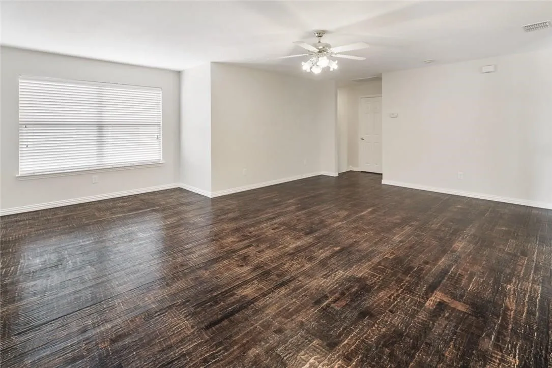 Single Family Residence For Rent in Collin County , 4441 White Rock Lane, Plano, Texas 75024, 5 Bedroom, 4 Bathroom, 2 Garage spaces, 3,594 Sqft, built in 2001, mls#21402314, Real Estate Agent in Plano, Homes For Rent in Collin county, Homes For Rent in Plano, Realtor in Plano Texas, Real Estate Brokerage Independent Realty Texas, Luminita Cordes Realtor