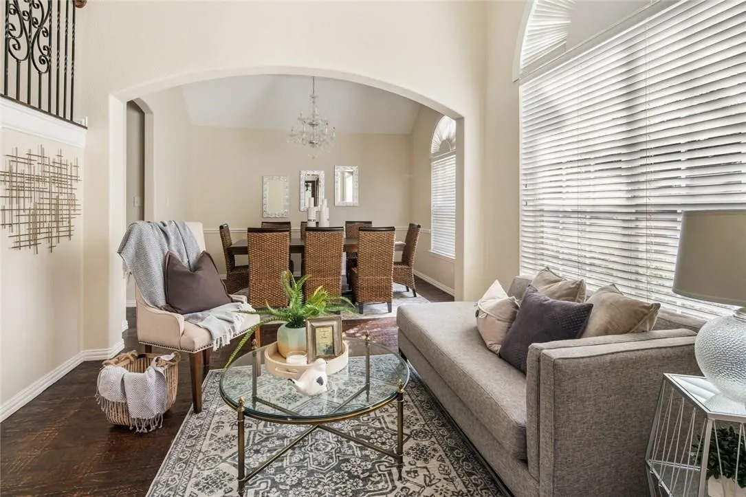 Single Family Residence For Rent in Collin County , 4441 White Rock Lane, Plano, Texas 75024, 5 Bedroom, 4 Bathroom, 2 Garage spaces, 3,594 Sqft, built in 2001, mls#21402314, Real Estate Agent in Plano, Homes For Rent in Collin county, Homes For Rent in Plano, Realtor in Plano Texas, Real Estate Brokerage Independent Realty Texas, Luminita Cordes Realtor
