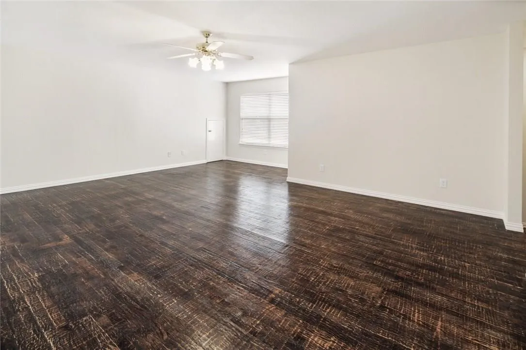 Single Family Residence For Rent in Collin County , 4441 White Rock Lane, Plano, Texas 75024, 5 Bedroom, 4 Bathroom, 2 Garage spaces, 3,594 Sqft, built in 2001, mls#21402314, Real Estate Agent in Plano, Homes For Rent in Collin county, Homes For Rent in Plano, Realtor in Plano Texas, Real Estate Brokerage Independent Realty Texas, Luminita Cordes Realtor