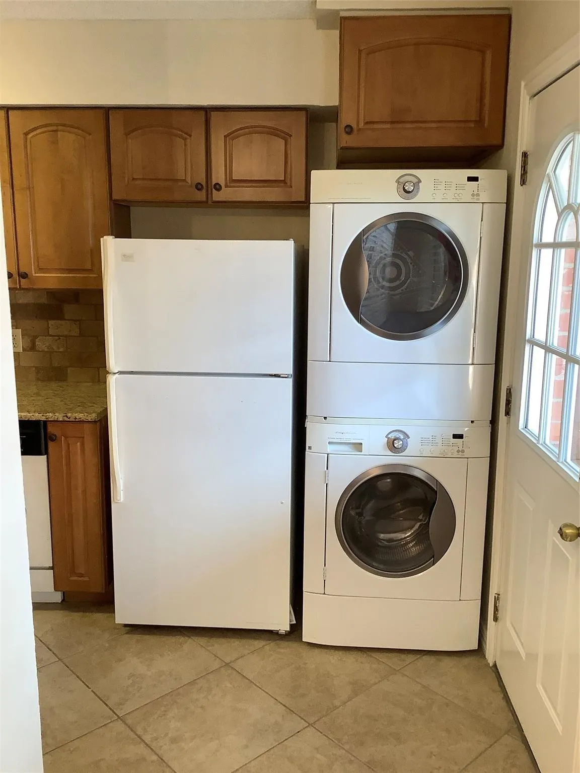 Refrigerator and Washer and Dryer are included in the monthly lease