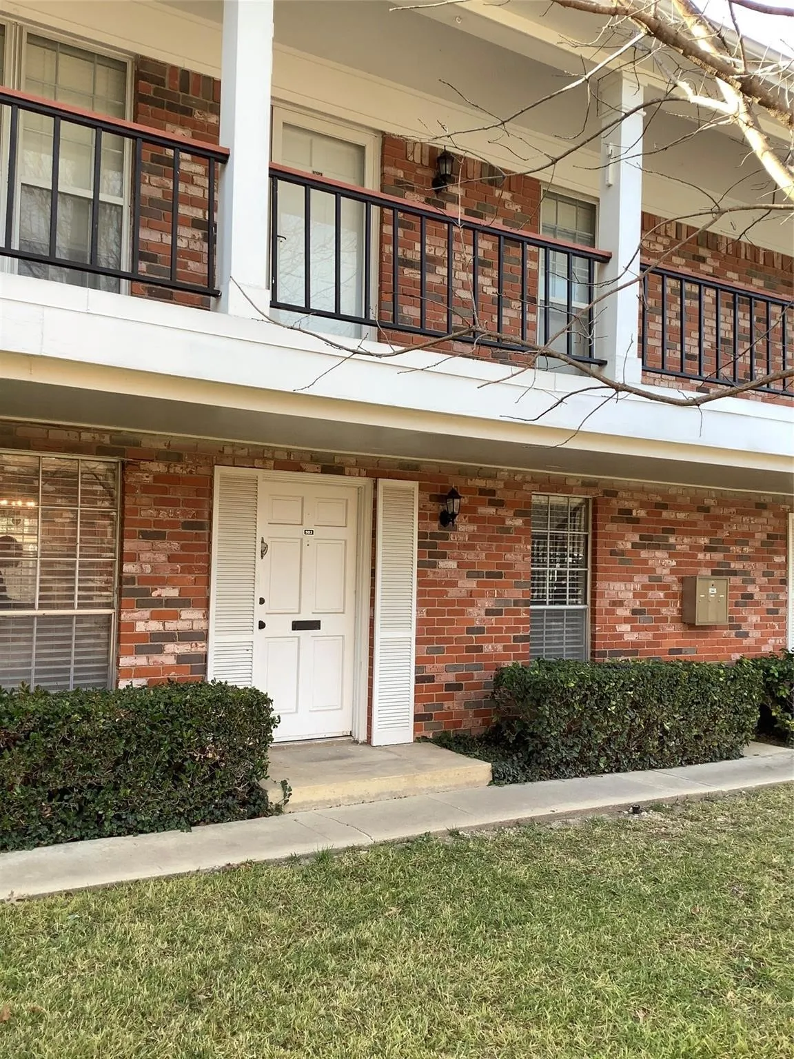Desired First floor entry in a secured property!