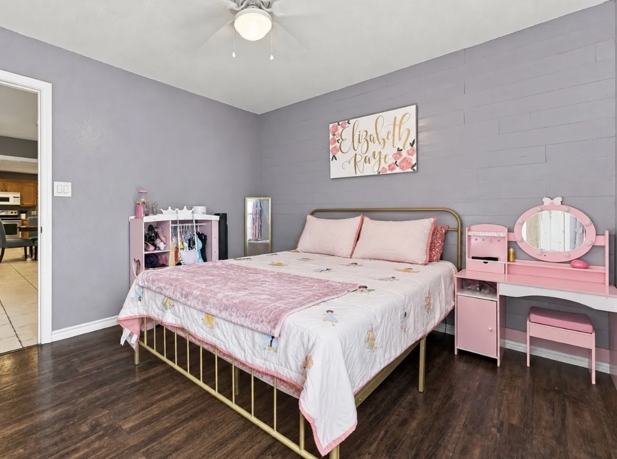 Single Family Residence For Sale in Wise County , 215 Ashley Street, Alvord, Texas 76225, 3 Bedroom, 2 Bathroom, 2 Garage spaces, 1,584 Sqft, built in 2005, mls#21402252, Real Estate Agent in Alvord, Homes For Sale in Wise county, Homes For Sale in Alvord, Realtor in Alvord Texas, Real Estate Brokerage Independent Realty Texas, Luminita Cordes Realtor