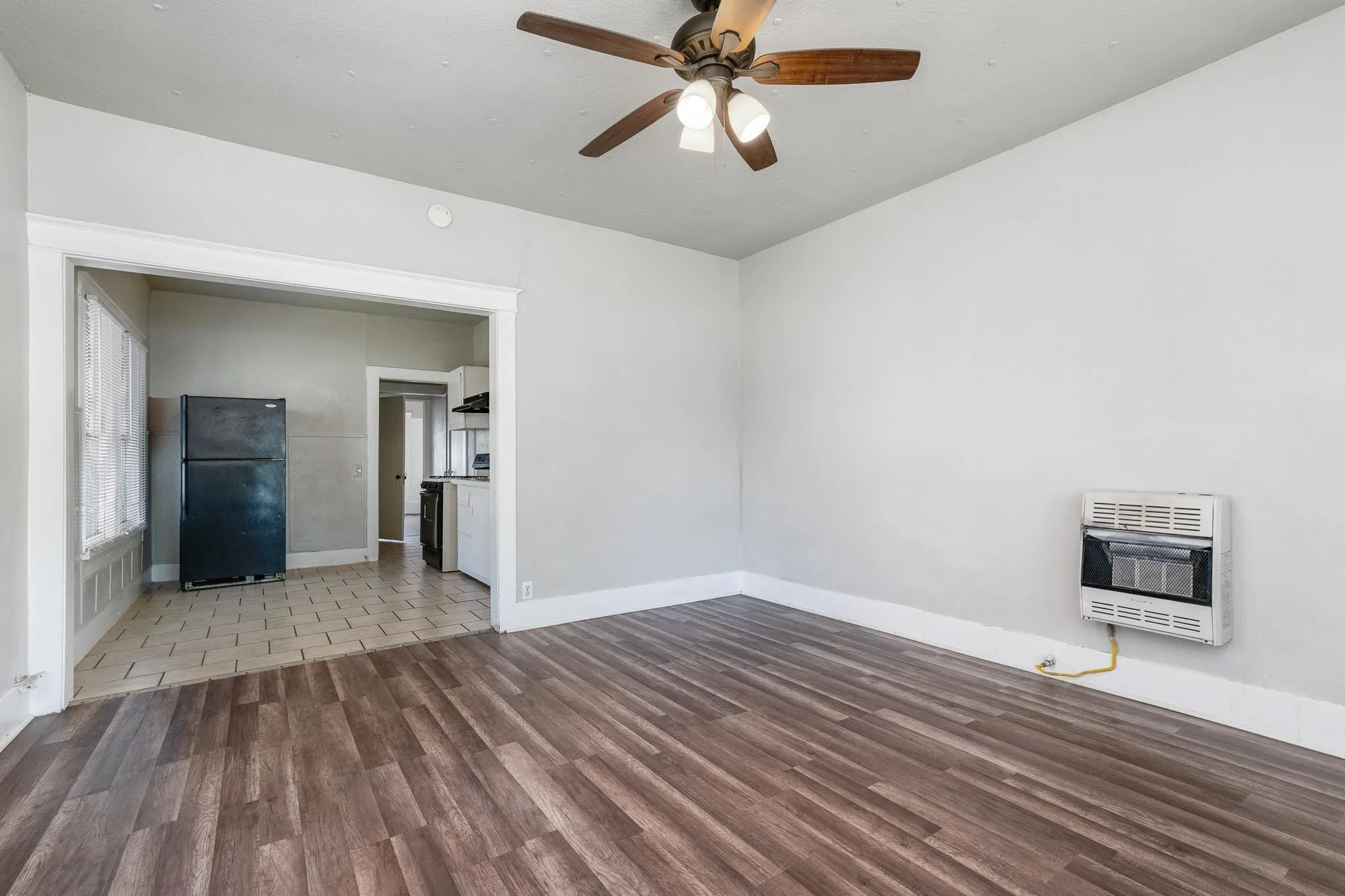 Duplex For Rent in Taylor County , 1835 S 8th Street, Abilene, Texas 79602, 1 Bedroom, 1 Bathroom, Garage spaces, 780 Sqft, built in 1939, mls#21402313, Real Estate Agent in Abilene, Homes For Rent in Taylor county, Homes For Rent in Abilene, Realtor in Abilene Texas, Real Estate Brokerage Independent Realty Texas, Luminita Cordes Realtor