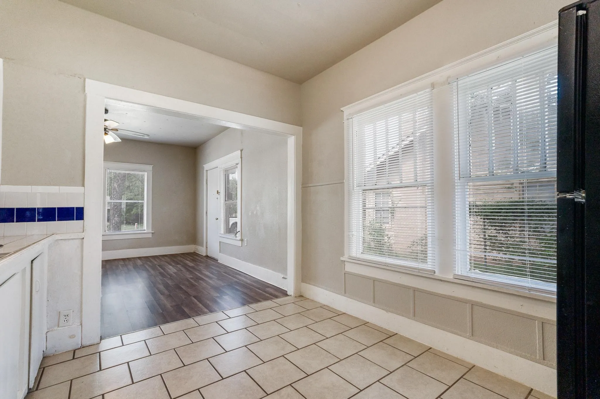 Duplex For Rent in Taylor County , 1835 S 8th Street, Abilene, Texas 79602, 1 Bedroom, 1 Bathroom, Garage spaces, 780 Sqft, built in 1939, mls#21402313, Real Estate Agent in Abilene, Homes For Rent in Taylor county, Homes For Rent in Abilene, Realtor in Abilene Texas, Real Estate Brokerage Independent Realty Texas, Luminita Cordes Realtor