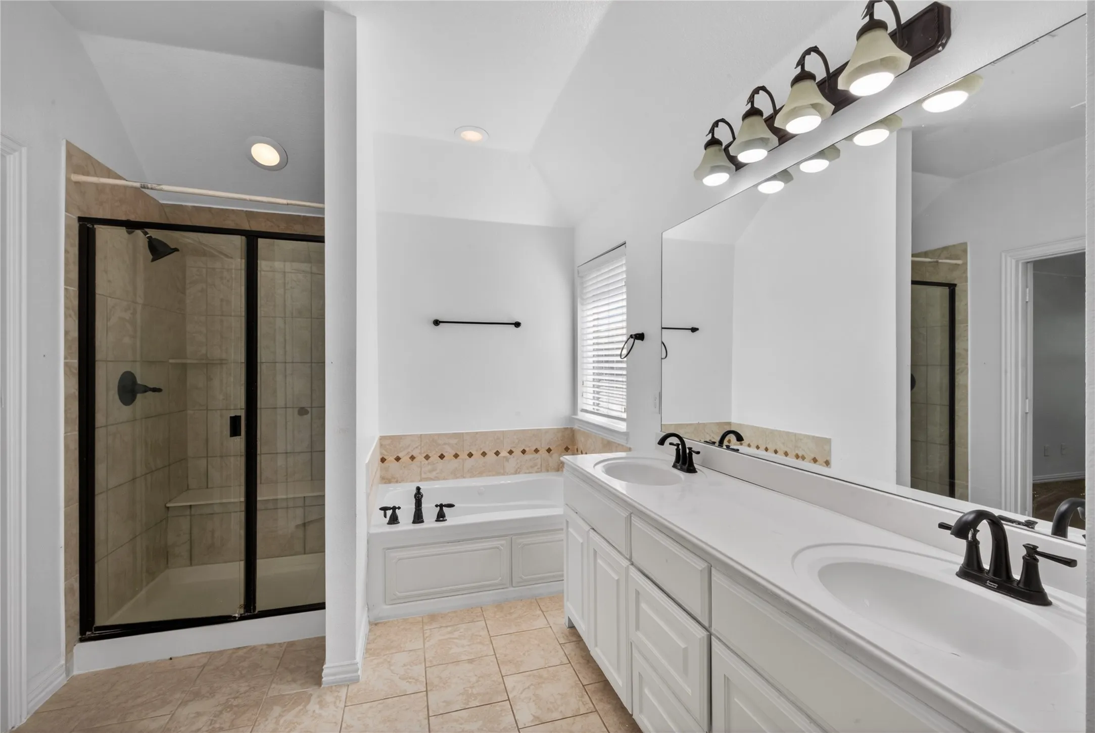 Single Family Residence For Rent in Dallas County , 509 Heath Lane, Coppell, Texas 75019, 4 Bedroom, 3 Bathroom, 2 Garage spaces, 2,457 Sqft, built in 2008, mls#21402318, Real Estate Agent in Coppell, Homes For Rent in Dallas county, Homes For Rent in Coppell, Realtor in Coppell Texas, Real Estate Brokerage Independent Realty Texas, Luminita Cordes Realtor