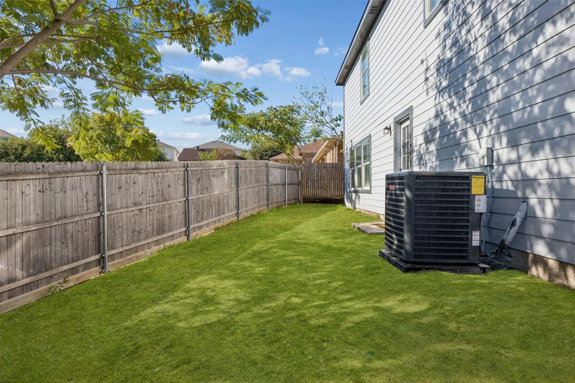 Single Family Residence For Sale in Tarrant County , 10137 Mount Pheasant Road, Fort Worth, Texas 76108, 4 Bedroom, 3 Bathroom, 2 Garage spaces, 2,728 Sqft, built in 2005, mls#21401356, Real Estate Agent in Fort Worth, Homes For Sale in Tarrant county, Homes For Sale in Fort Worth, Realtor in Fort Worth Texas, Real Estate Brokerage Independent Realty Texas, Luminita Cordes Realtor