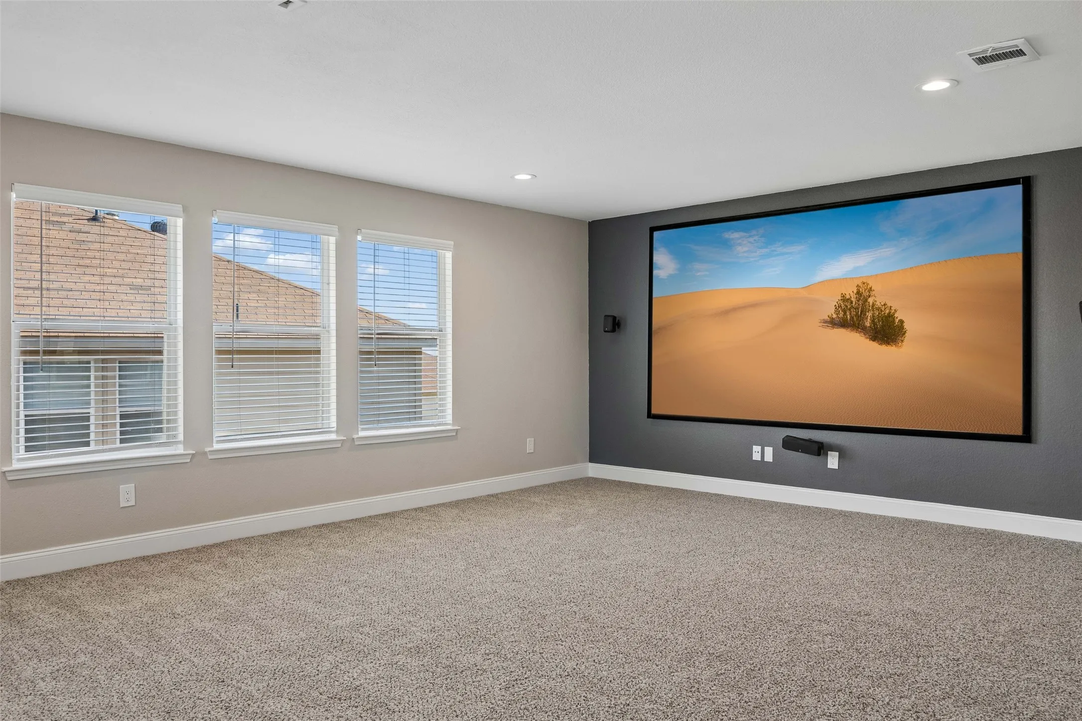 Single Family Residence For Sale in Tarrant County , 10137 Mount Pheasant Road, Fort Worth, Texas 76108, 4 Bedroom, 3 Bathroom, 2 Garage spaces, 2,728 Sqft, built in 2005, mls#21401356, Real Estate Agent in Fort Worth, Homes For Sale in Tarrant county, Homes For Sale in Fort Worth, Realtor in Fort Worth Texas, Real Estate Brokerage Independent Realty Texas, Luminita Cordes Realtor
