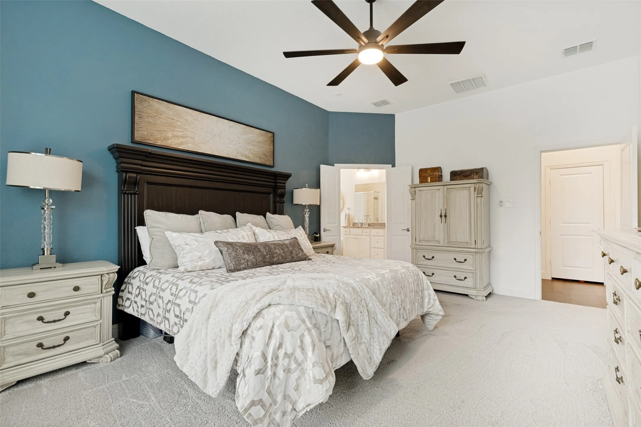 Single Family Residence For Sale in Denton County , 229 Savannah Lane, Oak Point, Texas 75068, 3 Bedroom, 3 Bathroom, 3 Garage spaces, 2,204 Sqft, built in 2022, mls#21402321, Real Estate Agent in Oak Point, Homes For Sale in Denton county, Homes For Sale in Oak Point, Realtor in Oak Point Texas, Real Estate Brokerage Independent Realty Texas, Luminita Cordes Realtor