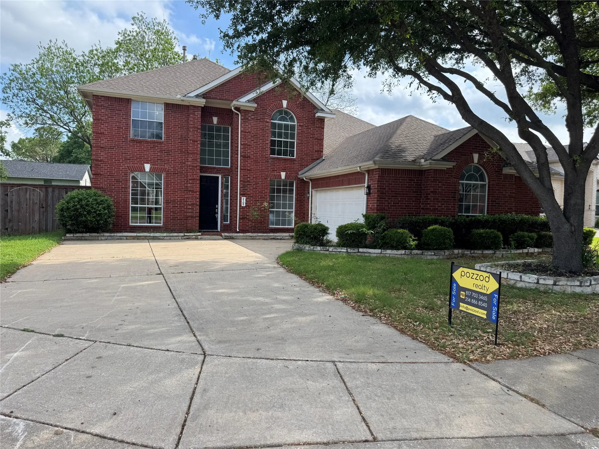 Single Family Residence For Rent in Denton County , 2105 Woodview Drive, Flower Mound, Texas 75028, 5 Bedroom, 4 Bathroom, 2 Garage spaces, 3,229 Sqft, built in 2001, mls#21378934, Real Estate Agent in Flower Mound, Homes For Rent in Denton county, Homes For Rent in Flower Mound, Realtor in Flower Mound Texas, Real Estate Brokerage Independent Realty Texas, Luminita Cordes Realtor