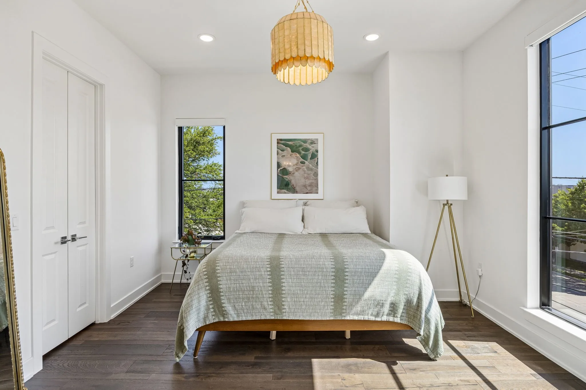 Condominium For Rent in Dallas County , 737 N Zang Boulevard 103, Dallas, Texas 75208, 3 Bedroom, 4 Bathroom, 2 Garage spaces, 1,919 Sqft, built in 2020, mls#21402316, Real Estate Agent in Dallas, Homes For Rent in Dallas county, Homes For Rent in Dallas, Realtor in Dallas Texas, Real Estate Brokerage Independent Realty Texas, Luminita Cordes Realtor