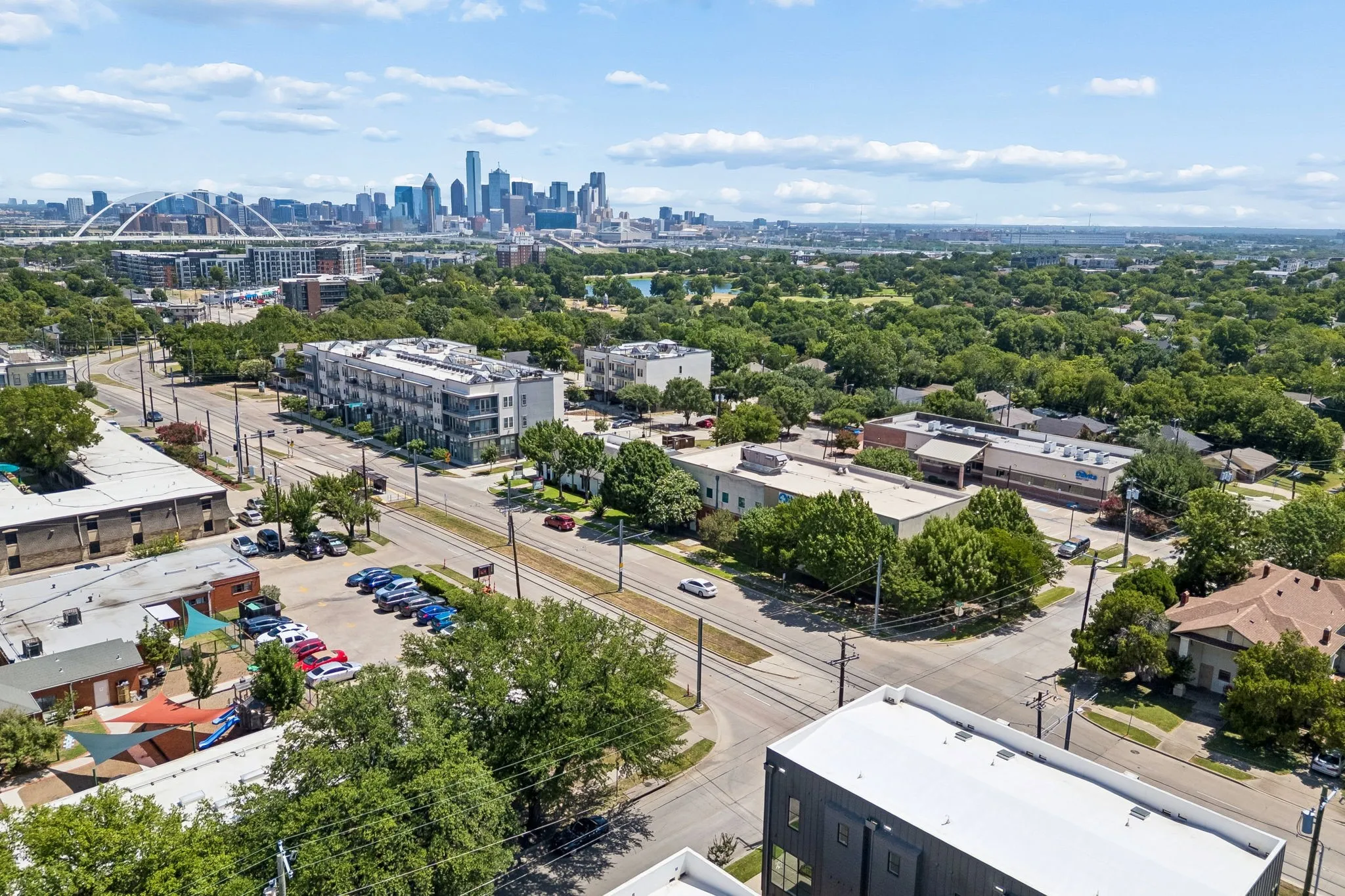 Condominium For Rent in Dallas County , 737 N Zang Boulevard 103, Dallas, Texas 75208, 3 Bedroom, 4 Bathroom, 2 Garage spaces, 1,919 Sqft, built in 2020, mls#21402316, Real Estate Agent in Dallas, Homes For Rent in Dallas county, Homes For Rent in Dallas, Realtor in Dallas Texas, Real Estate Brokerage Independent Realty Texas, Luminita Cordes Realtor