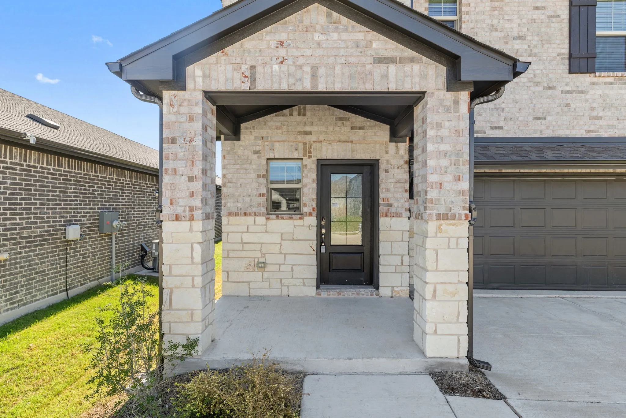 Single Family Residence For Rent in Collin County , 811 Rosemary Hill Drive, Princeton, Texas 75071, 3 Bedroom, 3 Bathroom, 1 Garage spaces, 1,948 Sqft, built in 2025, mls#21401937, Real Estate Agent in Princeton, Homes For Rent in Collin county, Homes For Rent in Princeton, Realtor in Princeton Texas, Real Estate Brokerage Independent Realty Texas, Luminita Cordes Realtor