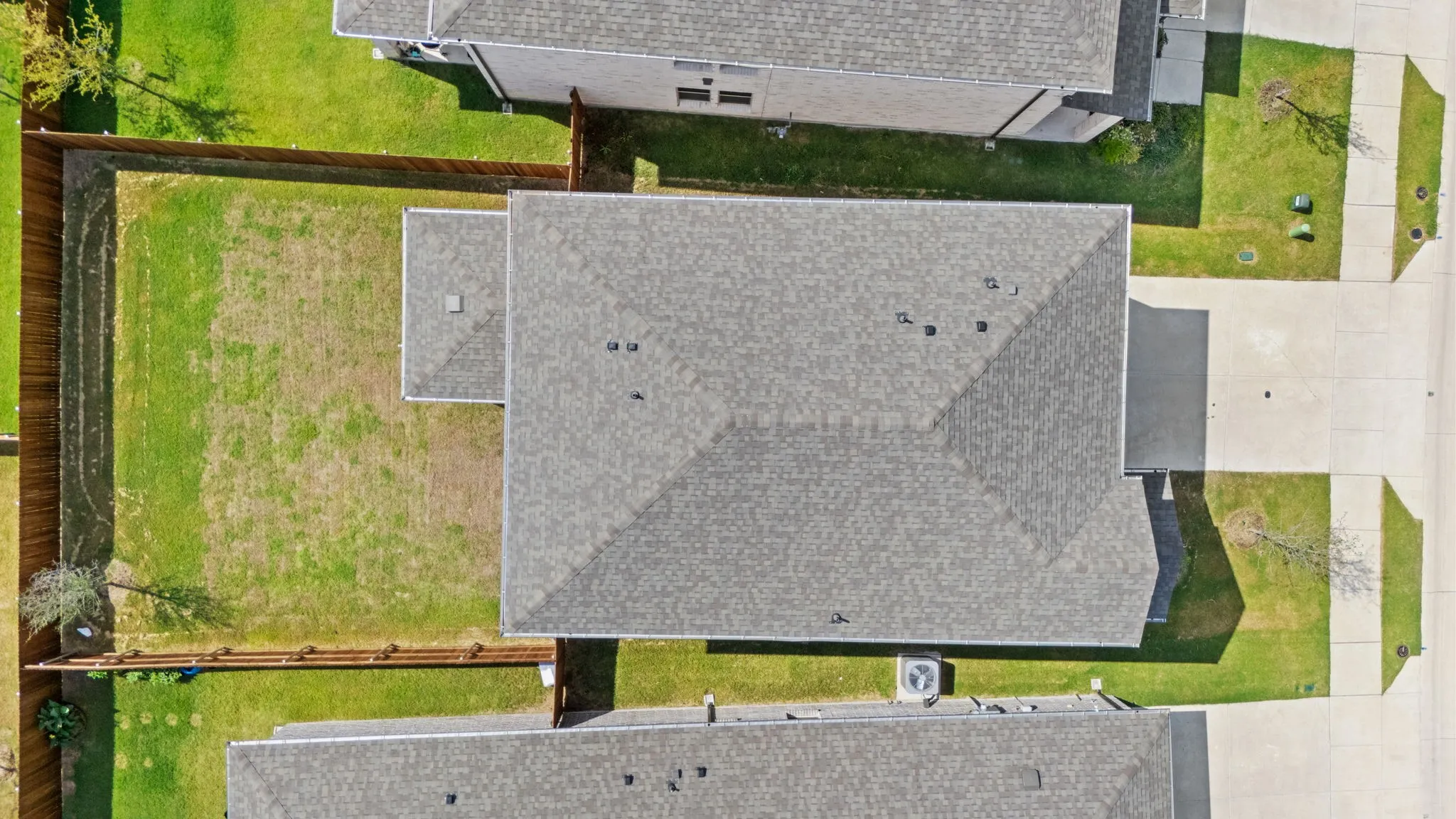 Single Family Residence For Rent in Collin County , 811 Rosemary Hill Drive, Princeton, Texas 75071, 3 Bedroom, 3 Bathroom, 1 Garage spaces, 1,948 Sqft, built in 2025, mls#21401937, Real Estate Agent in Princeton, Homes For Rent in Collin county, Homes For Rent in Princeton, Realtor in Princeton Texas, Real Estate Brokerage Independent Realty Texas, Luminita Cordes Realtor
