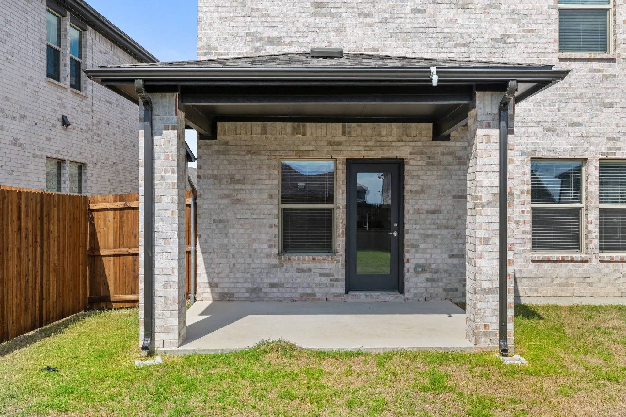Single Family Residence For Rent in Collin County , 811 Rosemary Hill Drive, Princeton, Texas 75071, 3 Bedroom, 3 Bathroom, 1 Garage spaces, 1,948 Sqft, built in 2025, mls#21401937, Real Estate Agent in Princeton, Homes For Rent in Collin county, Homes For Rent in Princeton, Realtor in Princeton Texas, Real Estate Brokerage Independent Realty Texas, Luminita Cordes Realtor