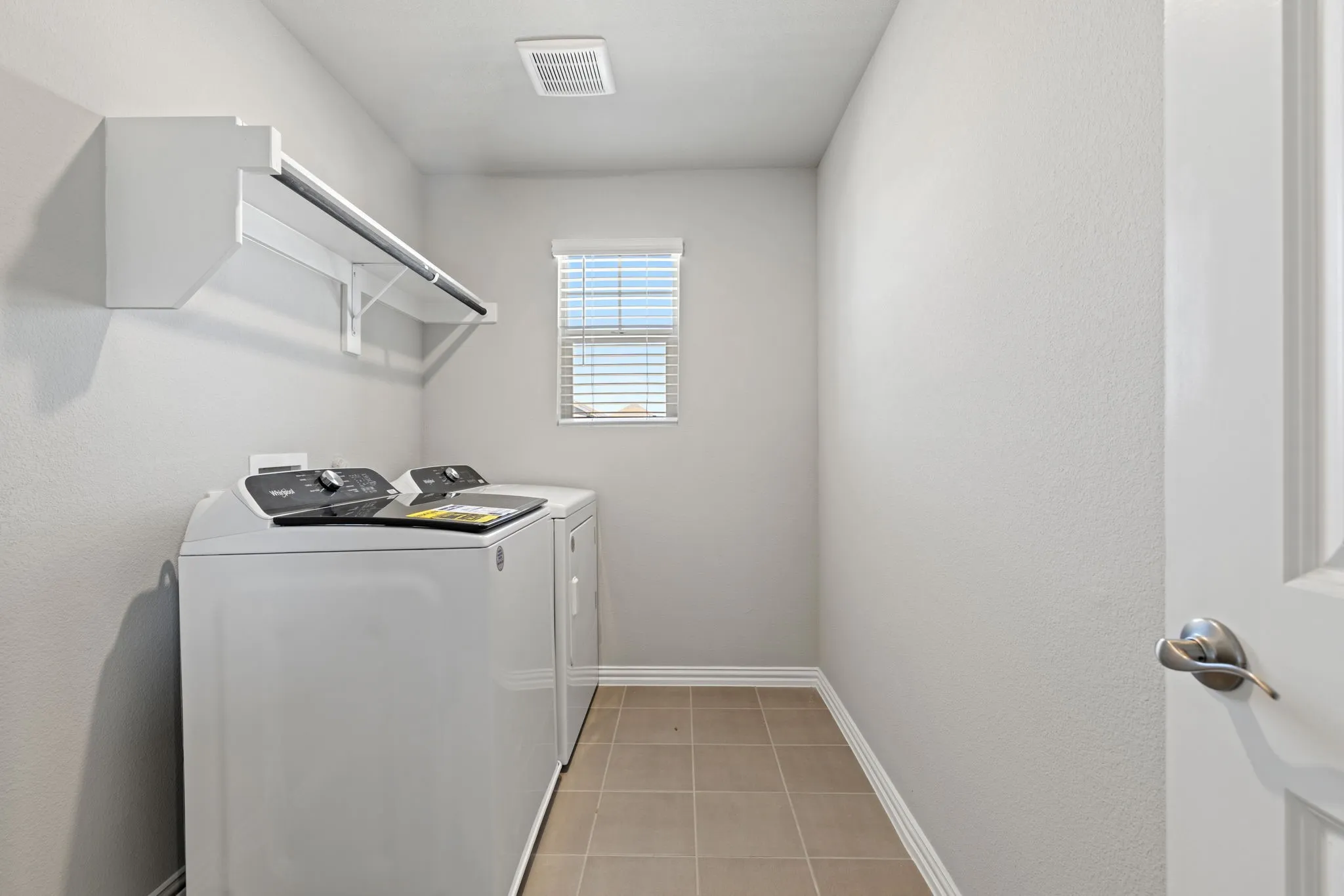 Single Family Residence For Rent in Collin County , 811 Rosemary Hill Drive, Princeton, Texas 75071, 3 Bedroom, 3 Bathroom, 1 Garage spaces, 1,948 Sqft, built in 2025, mls#21401937, Real Estate Agent in Princeton, Homes For Rent in Collin county, Homes For Rent in Princeton, Realtor in Princeton Texas, Real Estate Brokerage Independent Realty Texas, Luminita Cordes Realtor
