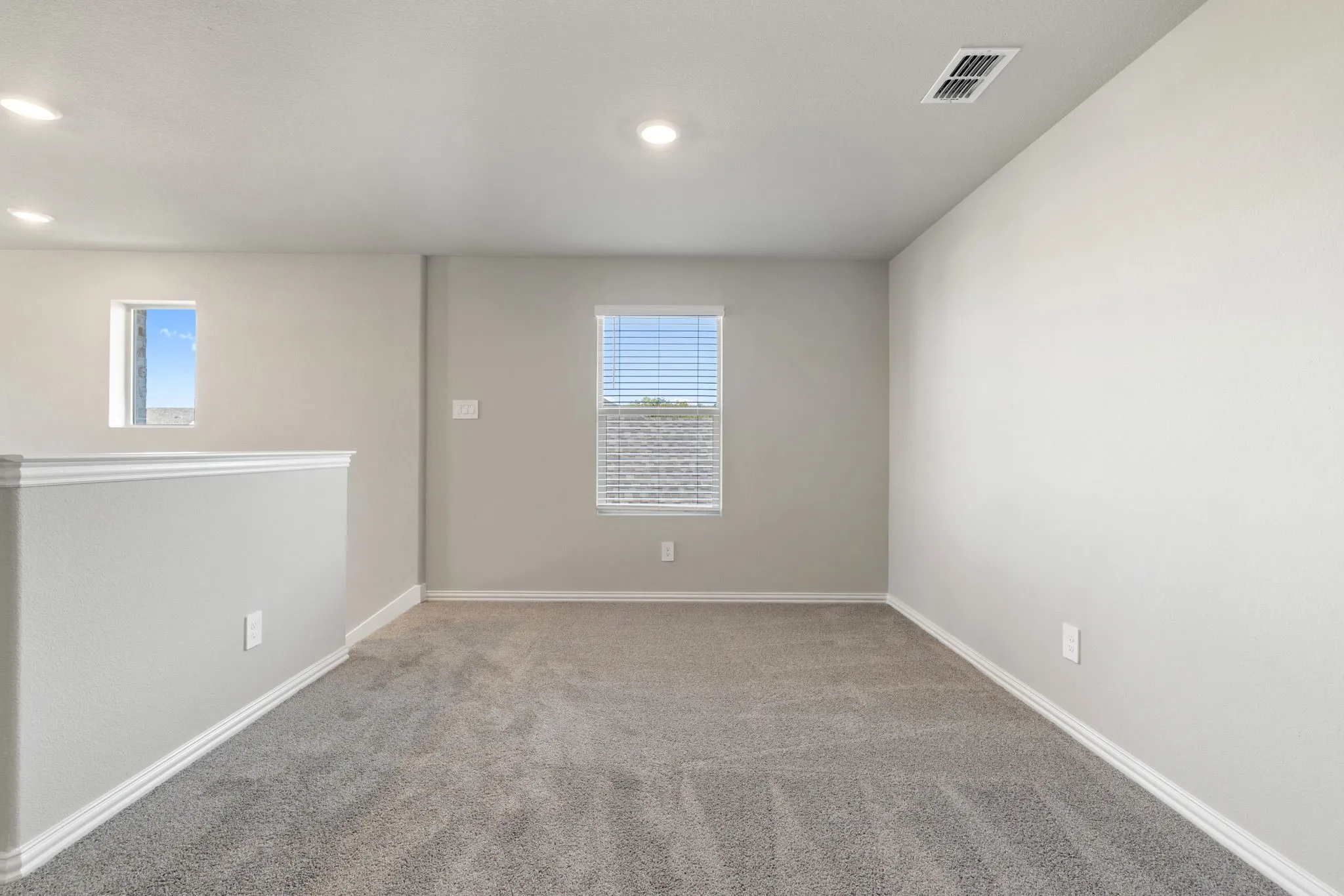 Single Family Residence For Rent in Collin County , 811 Rosemary Hill Drive, Princeton, Texas 75071, 3 Bedroom, 3 Bathroom, 1 Garage spaces, 1,948 Sqft, built in 2025, mls#21401937, Real Estate Agent in Princeton, Homes For Rent in Collin county, Homes For Rent in Princeton, Realtor in Princeton Texas, Real Estate Brokerage Independent Realty Texas, Luminita Cordes Realtor