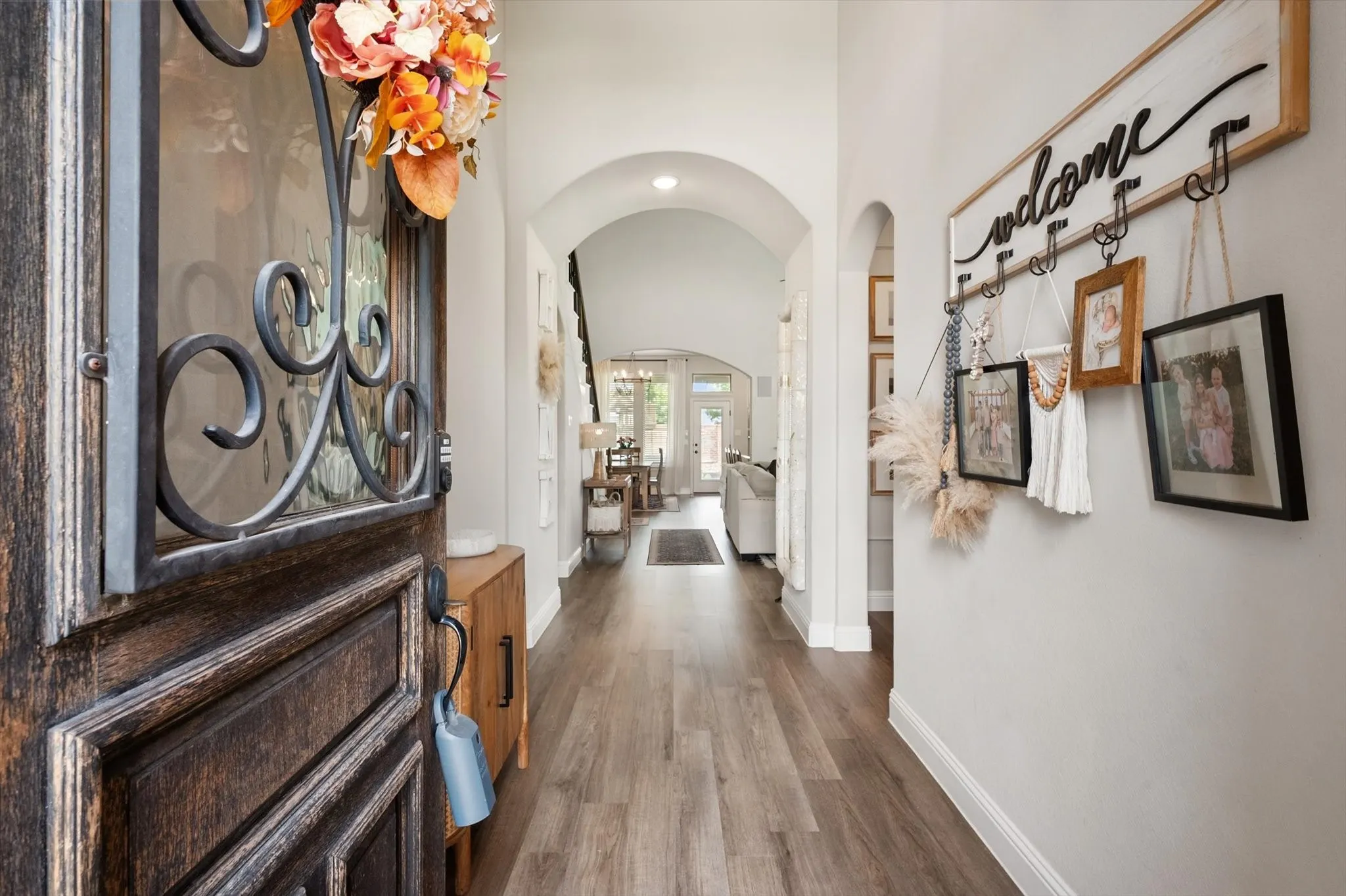 Single Family Residence For Sale in Johnson County , 2741 Thornhill Lane, Mansfield, Texas 76084, 5 Bedroom, 3 Bathroom, 2 Garage spaces, 2,995 Sqft, built in 2021, mls#21402014, Real Estate Agent in Mansfield, Homes For Sale in Johnson county, Homes For Sale in Mansfield, Realtor in Mansfield Texas, Real Estate Brokerage Independent Realty Texas, Luminita Cordes Realtor