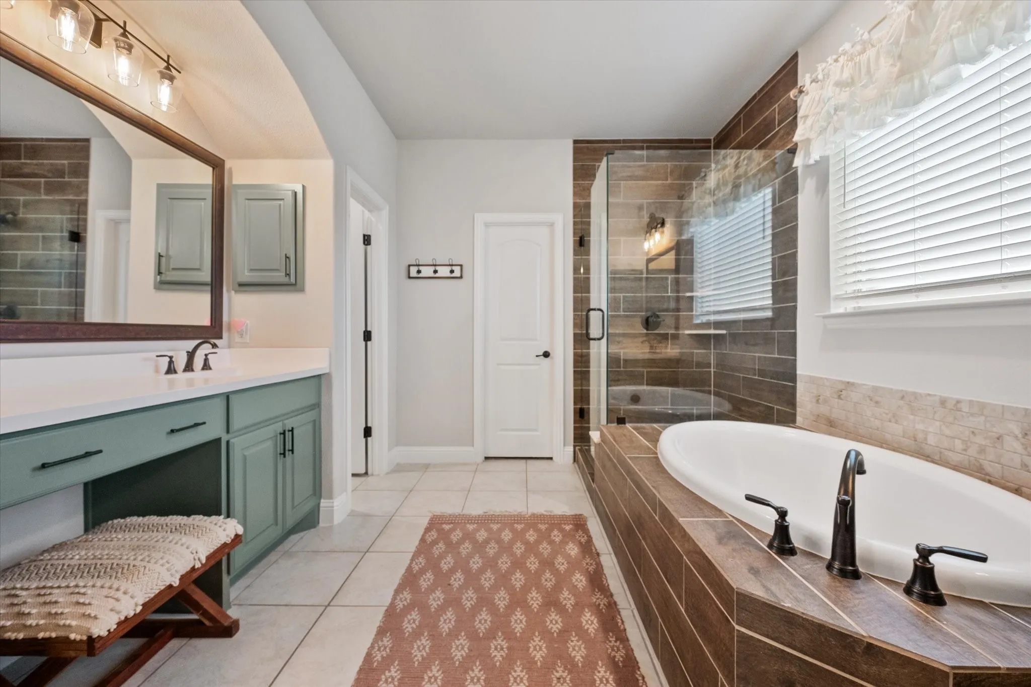 Single Family Residence For Sale in Johnson County , 2741 Thornhill Lane, Mansfield, Texas 76084, 5 Bedroom, 3 Bathroom, 2 Garage spaces, 2,995 Sqft, built in 2021, mls#21402014, Real Estate Agent in Mansfield, Homes For Sale in Johnson county, Homes For Sale in Mansfield, Realtor in Mansfield Texas, Real Estate Brokerage Independent Realty Texas, Luminita Cordes Realtor