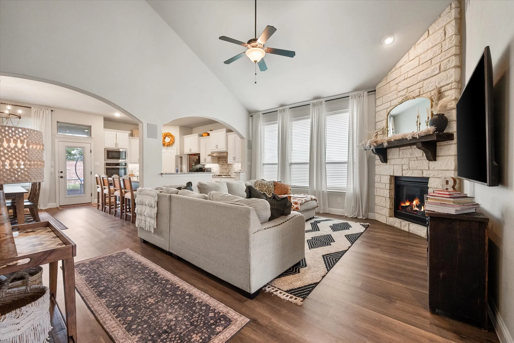 Single Family Residence For Sale in Johnson County , 2741 Thornhill Lane, Mansfield, Texas 76084, 5 Bedroom, 3 Bathroom, 2 Garage spaces, 2,995 Sqft, built in 2021, mls#21402014, Real Estate Agent in Mansfield, Homes For Sale in Johnson county, Homes For Sale in Mansfield, Realtor in Mansfield Texas, Real Estate Brokerage Independent Realty Texas, Luminita Cordes Realtor