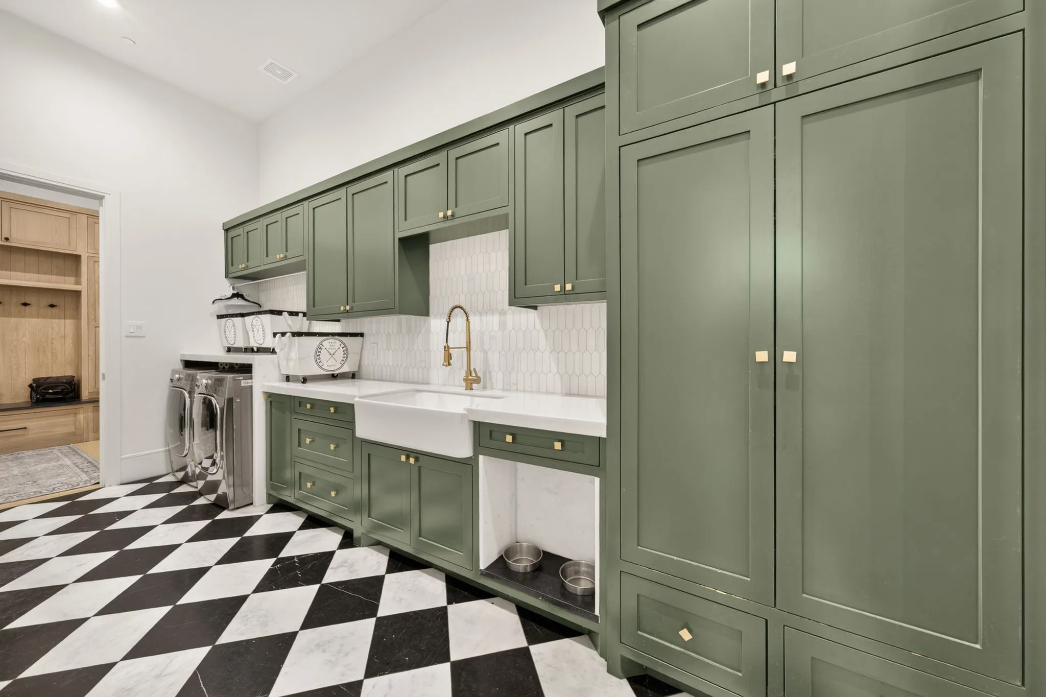 Single Family Residence For Sale in Denton County , 201 Quiet Cove Court, Argyle, Texas 76226, 6 Bedroom, 7 Bathroom, 3 Garage spaces, 9,563 Sqft, built in 2024, mls#21380825, Real Estate Agent in Argyle, Homes For Sale in Denton county, Homes For Sale in Argyle, Realtor in Argyle Texas, Real Estate Brokerage Independent Realty Texas, Luminita Cordes Realtor
