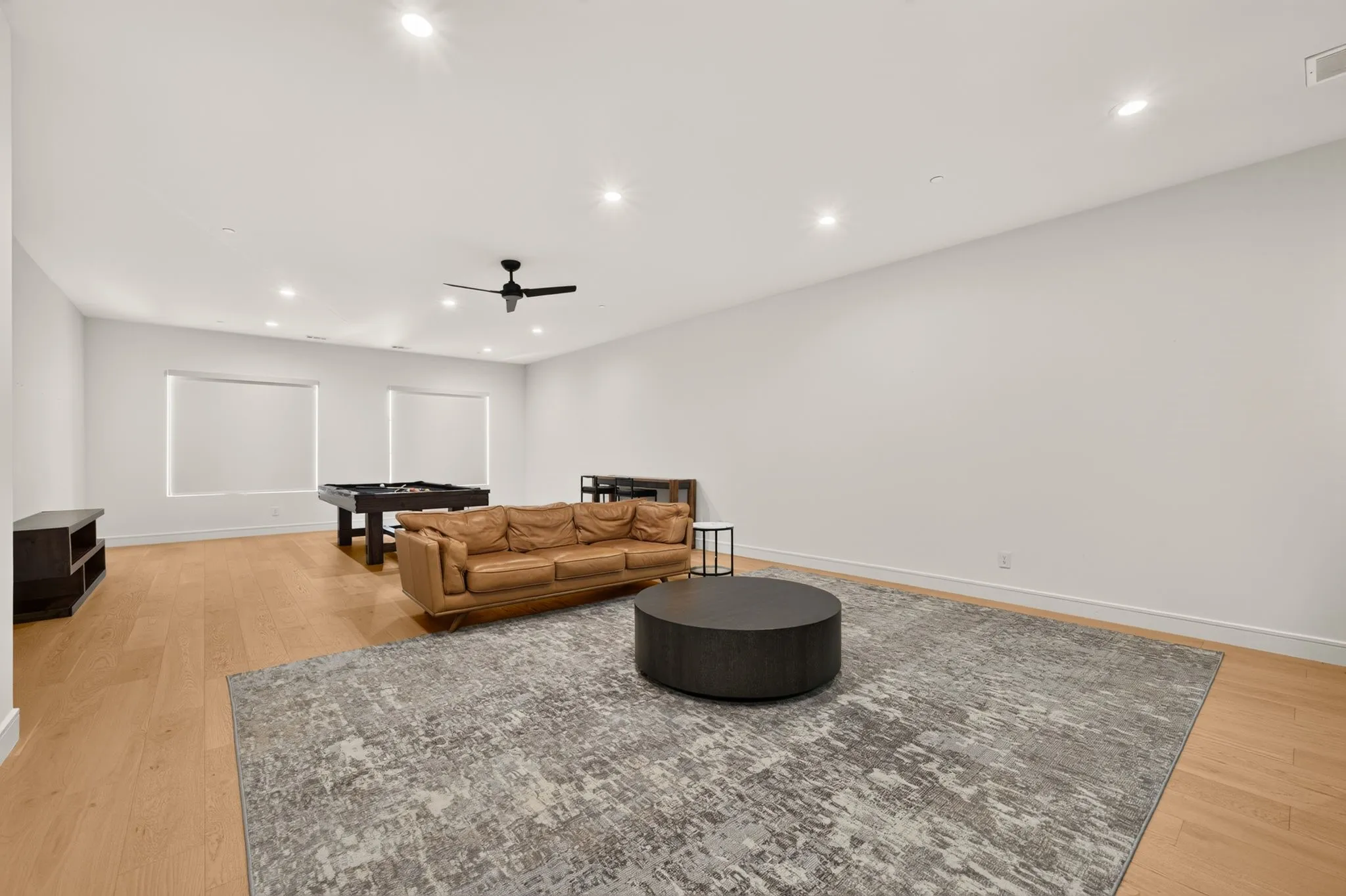 Single Family Residence For Sale in Denton County , 201 Quiet Cove Court, Argyle, Texas 76226, 6 Bedroom, 7 Bathroom, 3 Garage spaces, 9,563 Sqft, built in 2024, mls#21380825, Real Estate Agent in Argyle, Homes For Sale in Denton county, Homes For Sale in Argyle, Realtor in Argyle Texas, Real Estate Brokerage Independent Realty Texas, Luminita Cordes Realtor