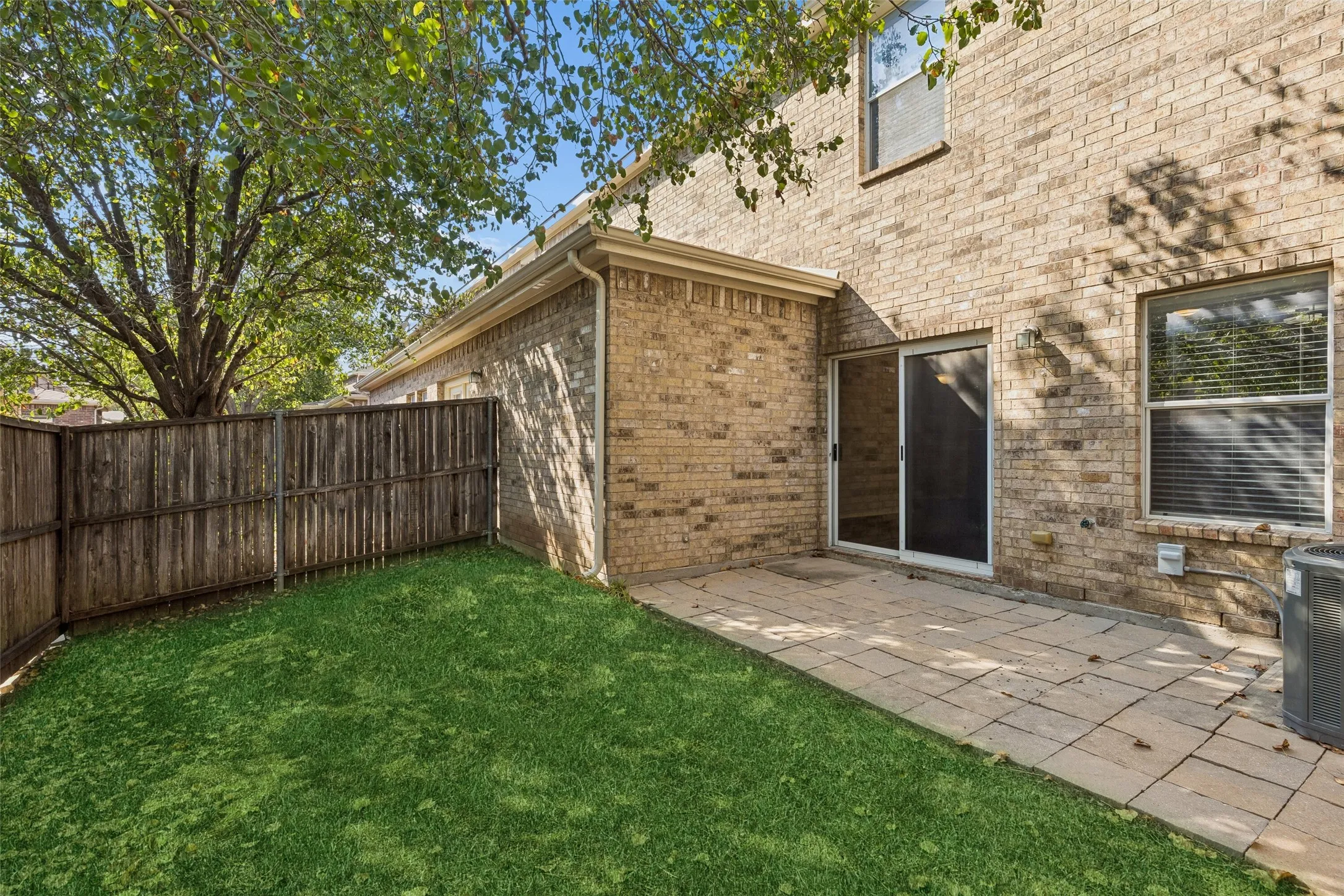 Townhouse For Rent in Denton County , 5980 Stone Mountain Road, The Colony, Texas 75056, 2 Bedroom, 2 Bathroom, 2 Garage spaces, 1,323 Sqft, built in 2009, mls#21399562, Real Estate Agent in The Colony, Homes For Rent in Denton county, Homes For Rent in The Colony, Realtor in The Colony Texas, Real Estate Brokerage Independent Realty Texas, Luminita Cordes Realtor