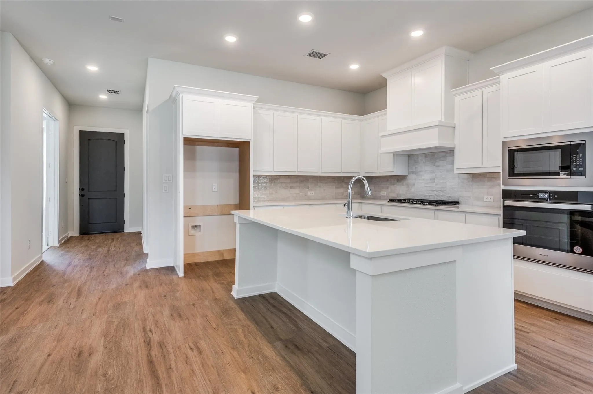 Single Family Residence For Rent in Collin County , 15607 Night Heron Road, Frisco, Texas 75035, 4 Bedroom, 3 Bathroom, 2 Garage spaces, 2,985 Sqft, built in 2024, mls#21402217, Real Estate Agent in Frisco, Homes For Rent in Collin county, Homes For Rent in Frisco, Realtor in Frisco Texas, Real Estate Brokerage Independent Realty Texas, Luminita Cordes Realtor