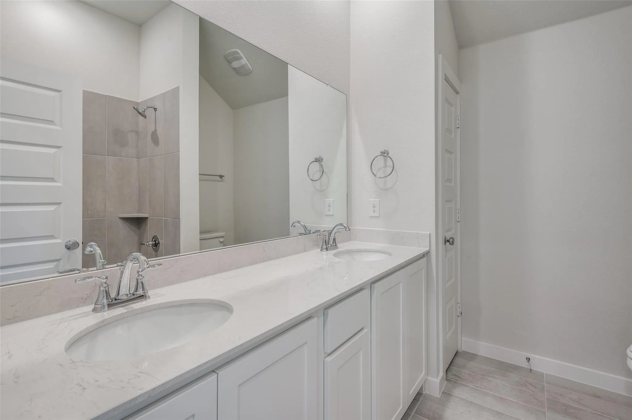Single Family Residence For Rent in Collin County , 15607 Night Heron Road, Frisco, Texas 75035, 4 Bedroom, 3 Bathroom, 2 Garage spaces, 2,985 Sqft, built in 2024, mls#21402217, Real Estate Agent in Frisco, Homes For Rent in Collin county, Homes For Rent in Frisco, Realtor in Frisco Texas, Real Estate Brokerage Independent Realty Texas, Luminita Cordes Realtor