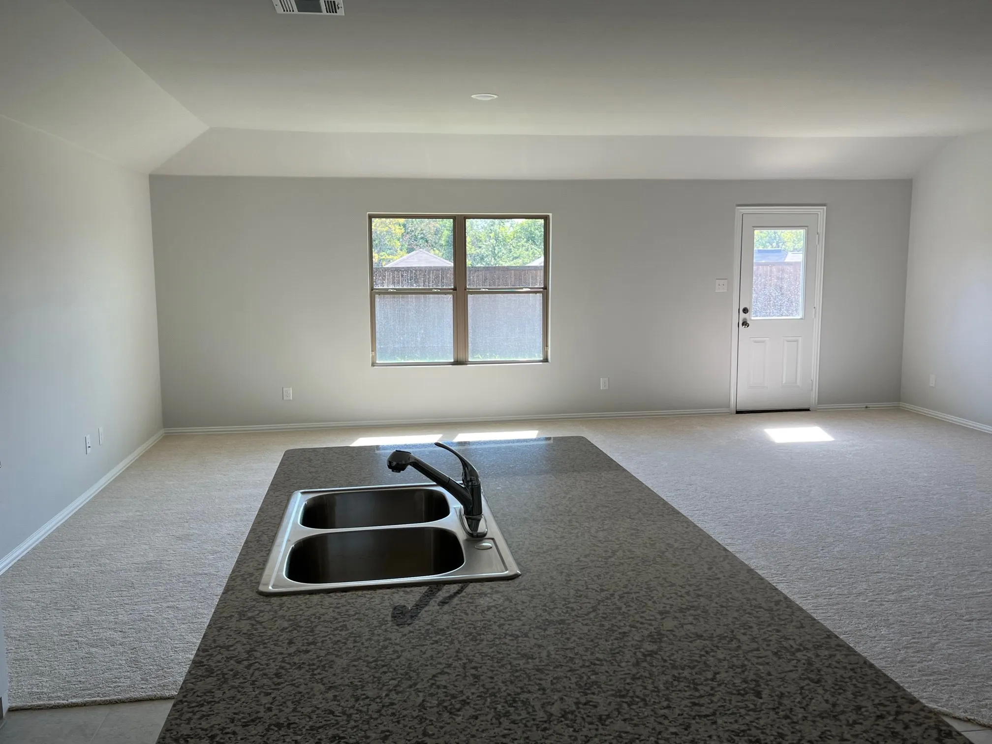 Single Family Residence For Rent in Collin County , 2225 Pacific Avenue, Anna, Texas 75409, 4 Bedroom, 2 Bathroom, 2 Garage spaces, 2,064 Sqft, built in 2022, mls#21402348, Real Estate Agent in Anna, Homes For Rent in Collin county, Homes For Rent in Anna, Realtor in Anna Texas, Real Estate Brokerage Independent Realty Texas, Luminita Cordes Realtor