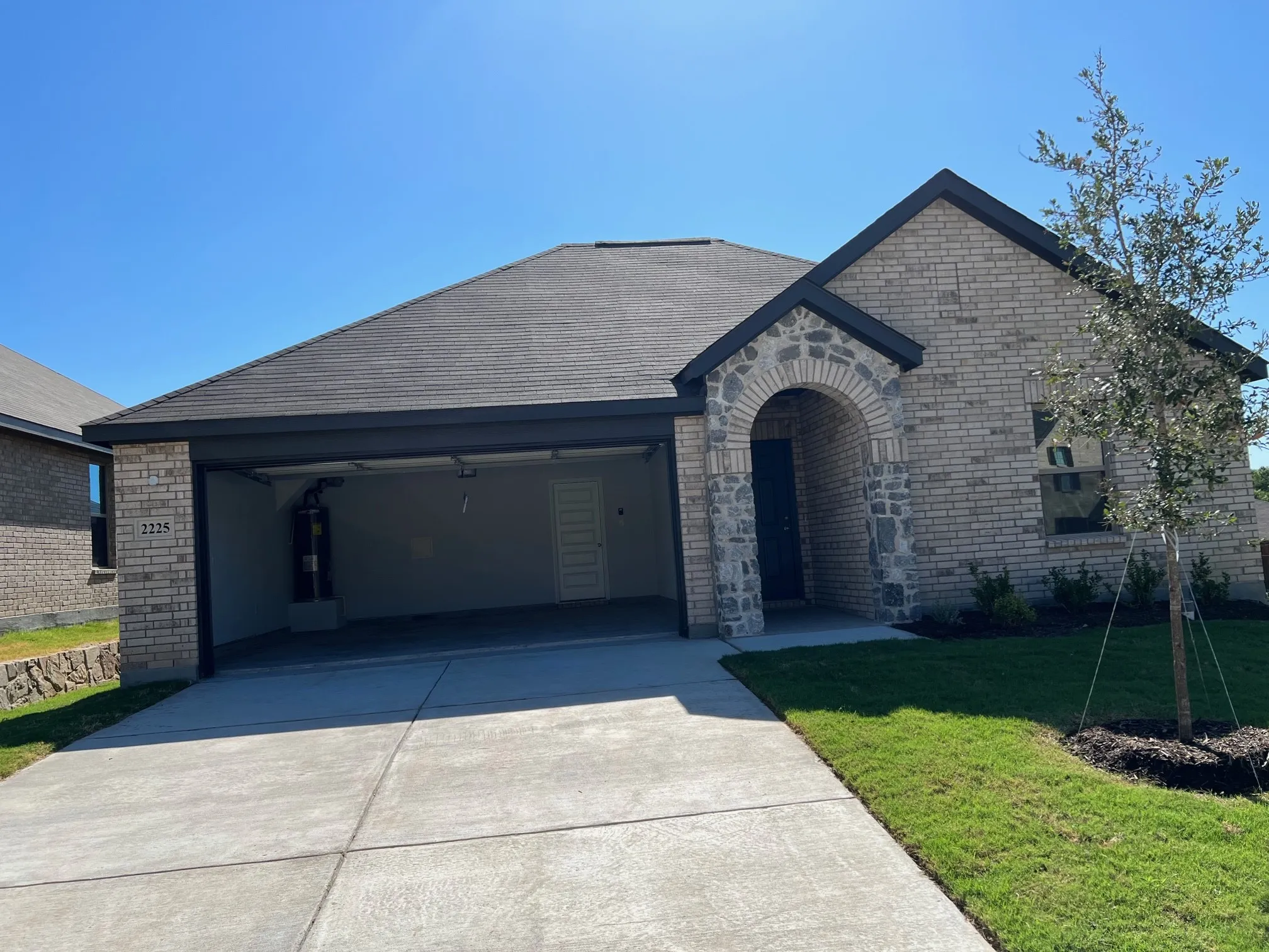 Single Family Residence For Rent in Collin County , 2225 Pacific Avenue, Anna, Texas 75409, 4 Bedroom, 2 Bathroom, 2 Garage spaces, 2,064 Sqft, built in 2022, mls#21402348, Real Estate Agent in Anna, Homes For Rent in Collin county, Homes For Rent in Anna, Realtor in Anna Texas, Real Estate Brokerage Independent Realty Texas, Luminita Cordes Realtor