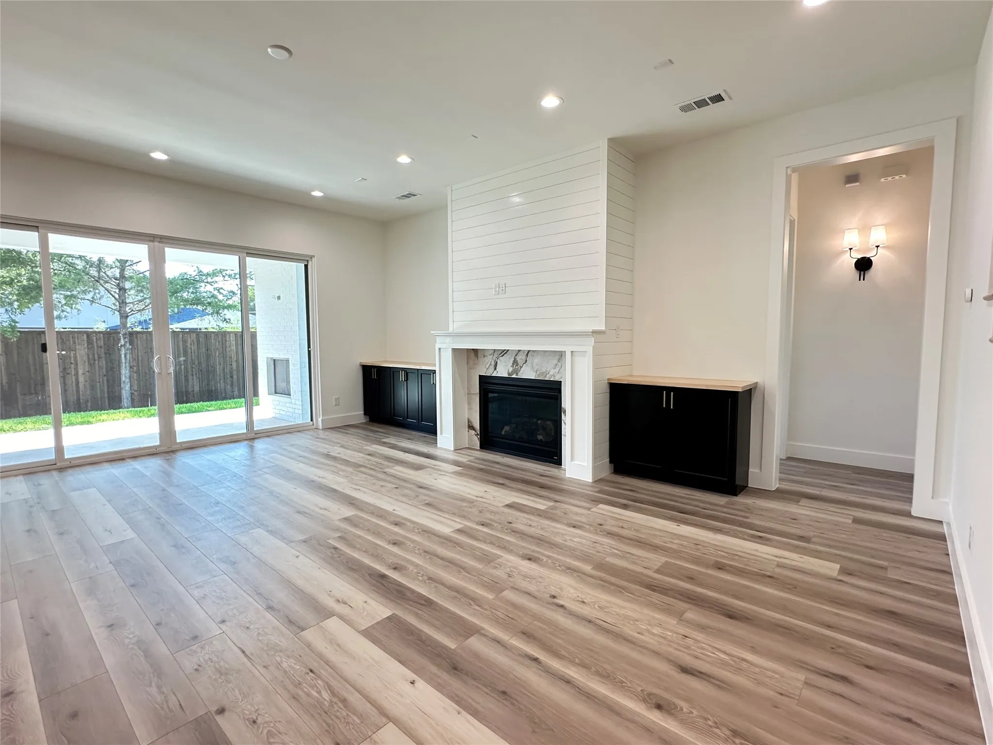 Single Family Residence For Rent in Dallas County , 3908 Rochelle Drive, Dallas, Texas 75220, 4 Bedroom, 4 Bathroom, 2 Garage spaces, 4,281 Sqft, built in 2024, mls#21402352, Real Estate Agent in Dallas, Homes For Rent in Dallas county, Homes For Rent in Dallas, Realtor in Dallas Texas, Real Estate Brokerage Independent Realty Texas, Luminita Cordes Realtor