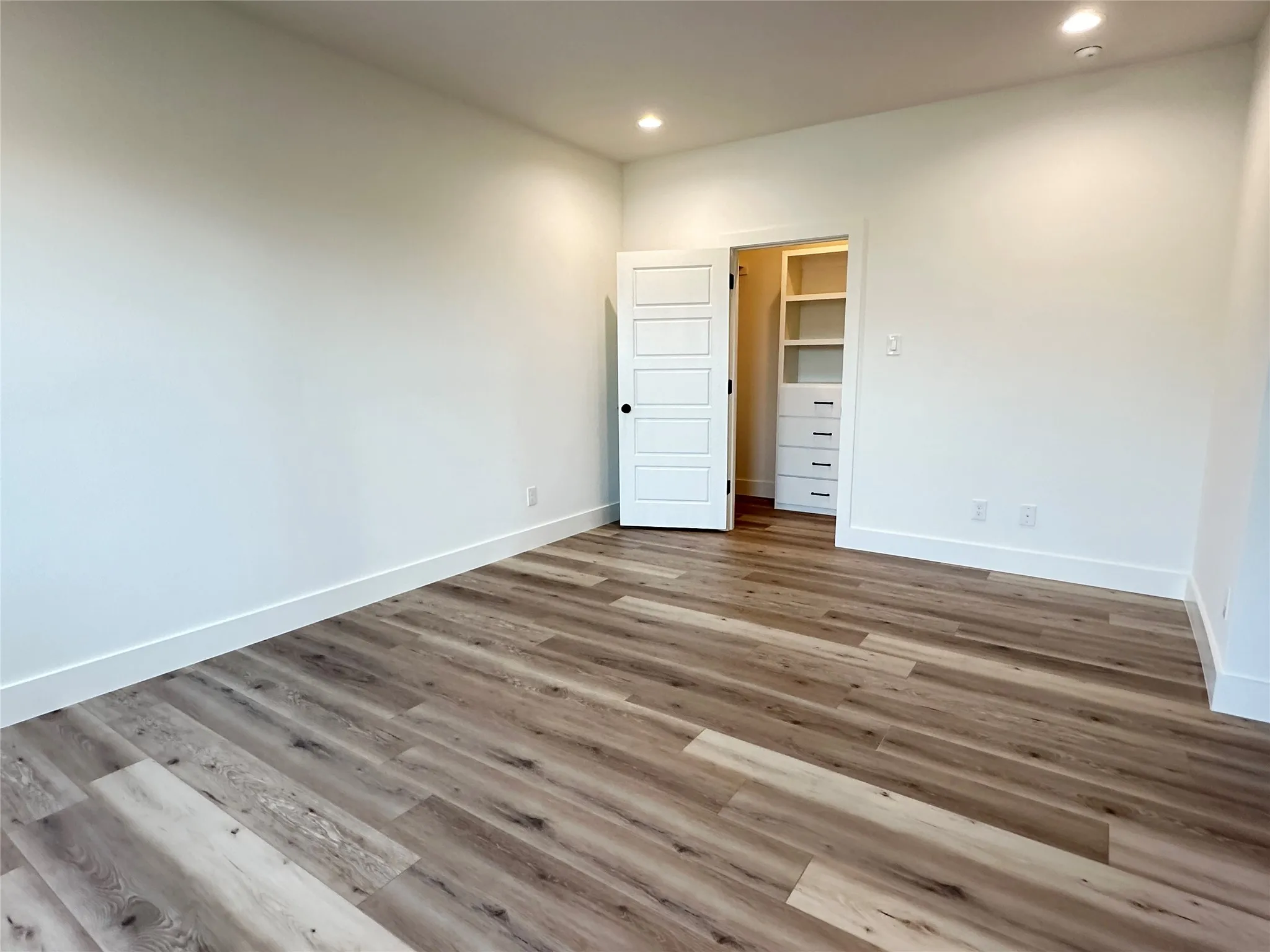 Single Family Residence For Rent in Dallas County , 3908 Rochelle Drive, Dallas, Texas 75220, 4 Bedroom, 4 Bathroom, 2 Garage spaces, 4,281 Sqft, built in 2024, mls#21402352, Real Estate Agent in Dallas, Homes For Rent in Dallas county, Homes For Rent in Dallas, Realtor in Dallas Texas, Real Estate Brokerage Independent Realty Texas, Luminita Cordes Realtor
