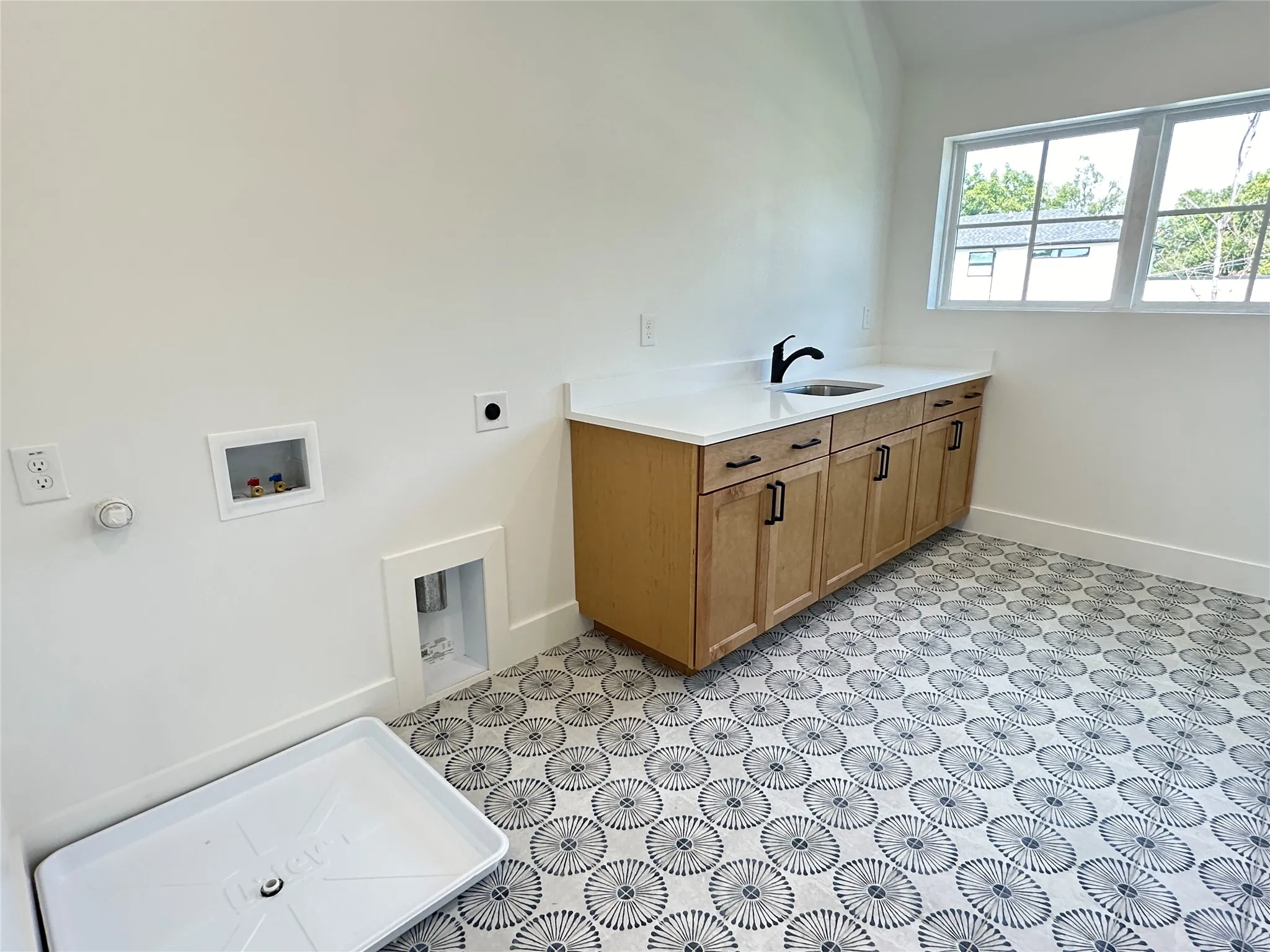 Single Family Residence For Rent in Dallas County , 3908 Rochelle Drive, Dallas, Texas 75220, 4 Bedroom, 4 Bathroom, 2 Garage spaces, 4,281 Sqft, built in 2024, mls#21402352, Real Estate Agent in Dallas, Homes For Rent in Dallas county, Homes For Rent in Dallas, Realtor in Dallas Texas, Real Estate Brokerage Independent Realty Texas, Luminita Cordes Realtor