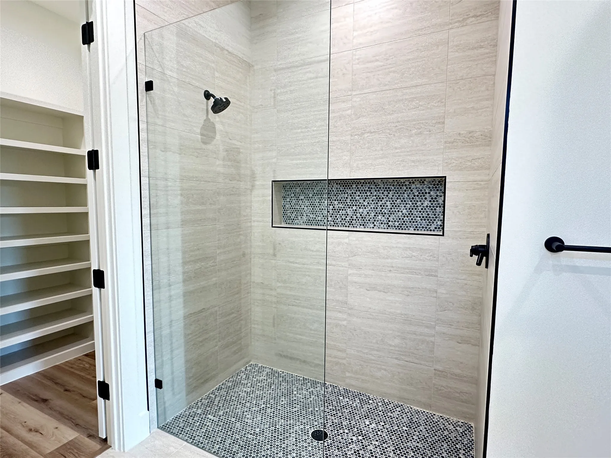 Single Family Residence For Rent in Dallas County , 3908 Rochelle Drive, Dallas, Texas 75220, 4 Bedroom, 4 Bathroom, 2 Garage spaces, 4,281 Sqft, built in 2024, mls#21402352, Real Estate Agent in Dallas, Homes For Rent in Dallas county, Homes For Rent in Dallas, Realtor in Dallas Texas, Real Estate Brokerage Independent Realty Texas, Luminita Cordes Realtor