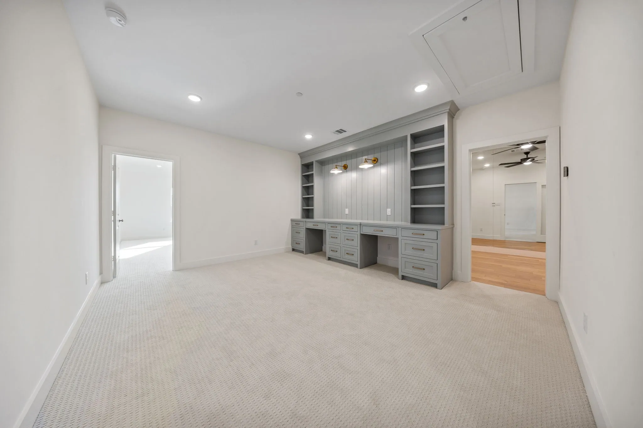 Single Family Residence For Sale in Rockwall County , 313 Chapel View Court, Heath, Texas 75032, 5 Bedroom, 6 Bathroom, 3 Garage spaces, 6,197 Sqft, built in 2026, mls#21402355, Real Estate Agent in Heath, Homes For Sale in Rockwall county, Homes For Sale in Heath, Realtor in Heath Texas, Real Estate Brokerage Independent Realty Texas, Luminita Cordes Realtor