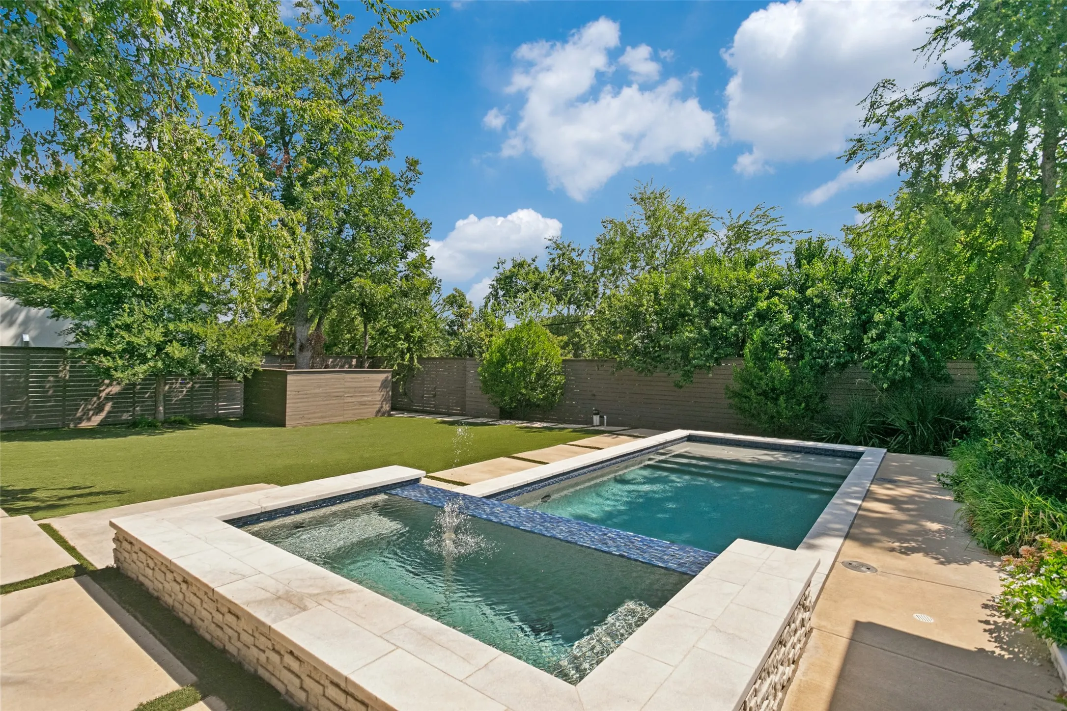 Single Family Residence For Sale in Dallas County , 7514 Midbury Drive, Dallas, Texas 75230, 5 Bedroom, 6 Bathroom, 2 Garage spaces, 5,061 Sqft, built in 2015, mls#21397552, Real Estate Agent in Dallas, Homes For Sale in Dallas county, Homes For Sale in Dallas, Realtor in Dallas Texas, Real Estate Brokerage Independent Realty Texas, Luminita Cordes Realtor