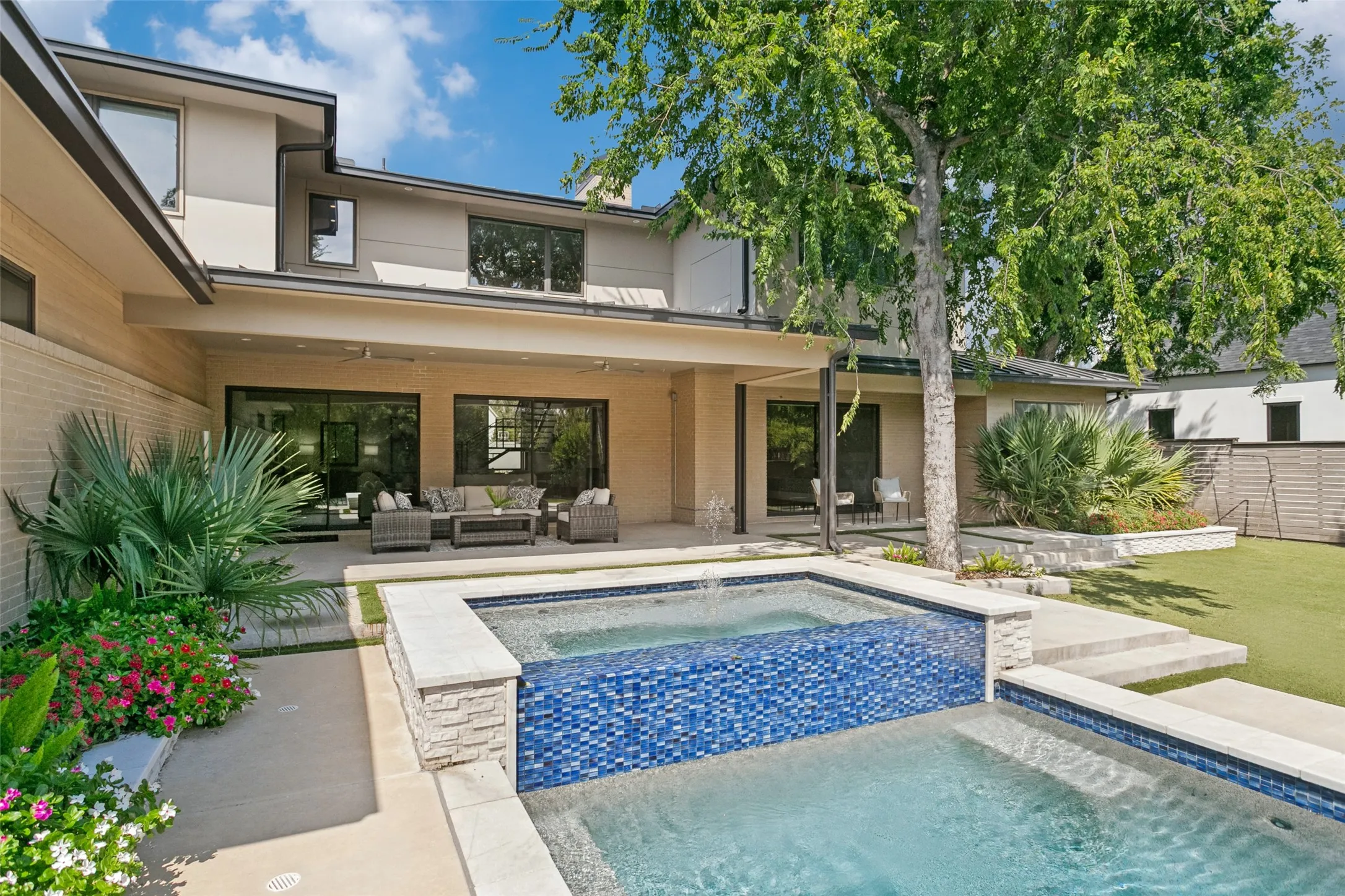 Single Family Residence For Sale in Dallas County , 7514 Midbury Drive, Dallas, Texas 75230, 5 Bedroom, 6 Bathroom, 2 Garage spaces, 5,061 Sqft, built in 2015, mls#21397552, Real Estate Agent in Dallas, Homes For Sale in Dallas county, Homes For Sale in Dallas, Realtor in Dallas Texas, Real Estate Brokerage Independent Realty Texas, Luminita Cordes Realtor