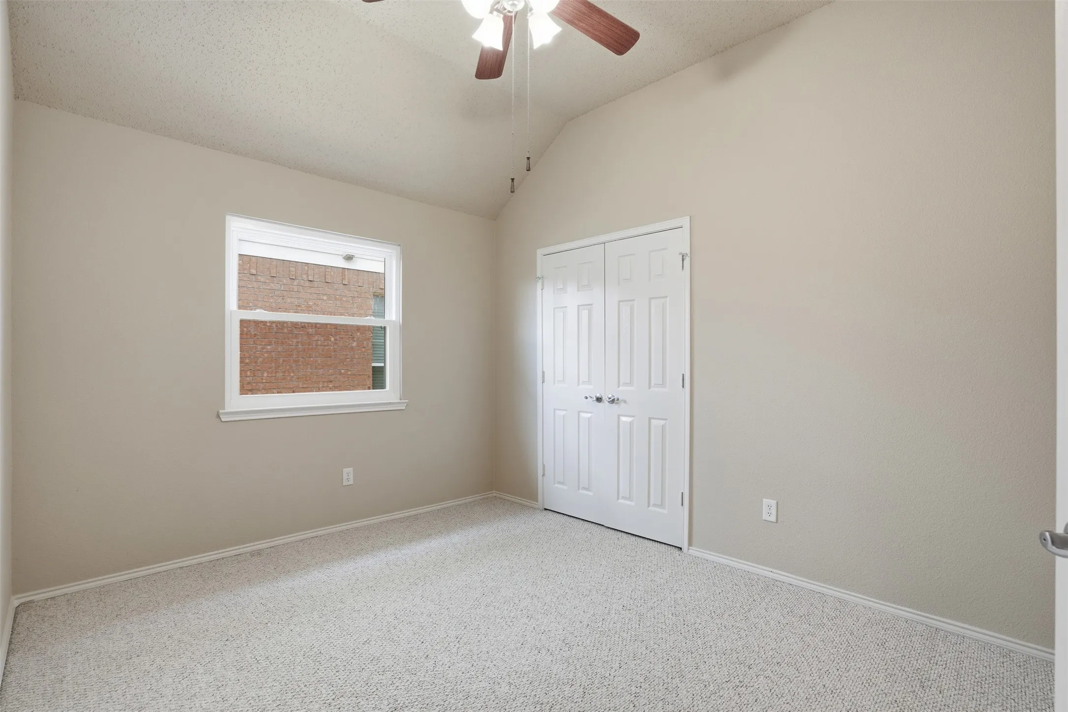 Single Family Residence For Sale in Tarrant County , 4525 Lodestone Lane, Fort Worth, Texas 76123, 3 Bedroom, 2 Bathroom, 2 Garage spaces, 2,046 Sqft, built in 2001, mls#21402358, Real Estate Agent in Fort Worth, Homes For Sale in Tarrant county, Homes For Sale in Fort Worth, Realtor in Fort Worth Texas, Real Estate Brokerage Independent Realty Texas, Luminita Cordes Realtor