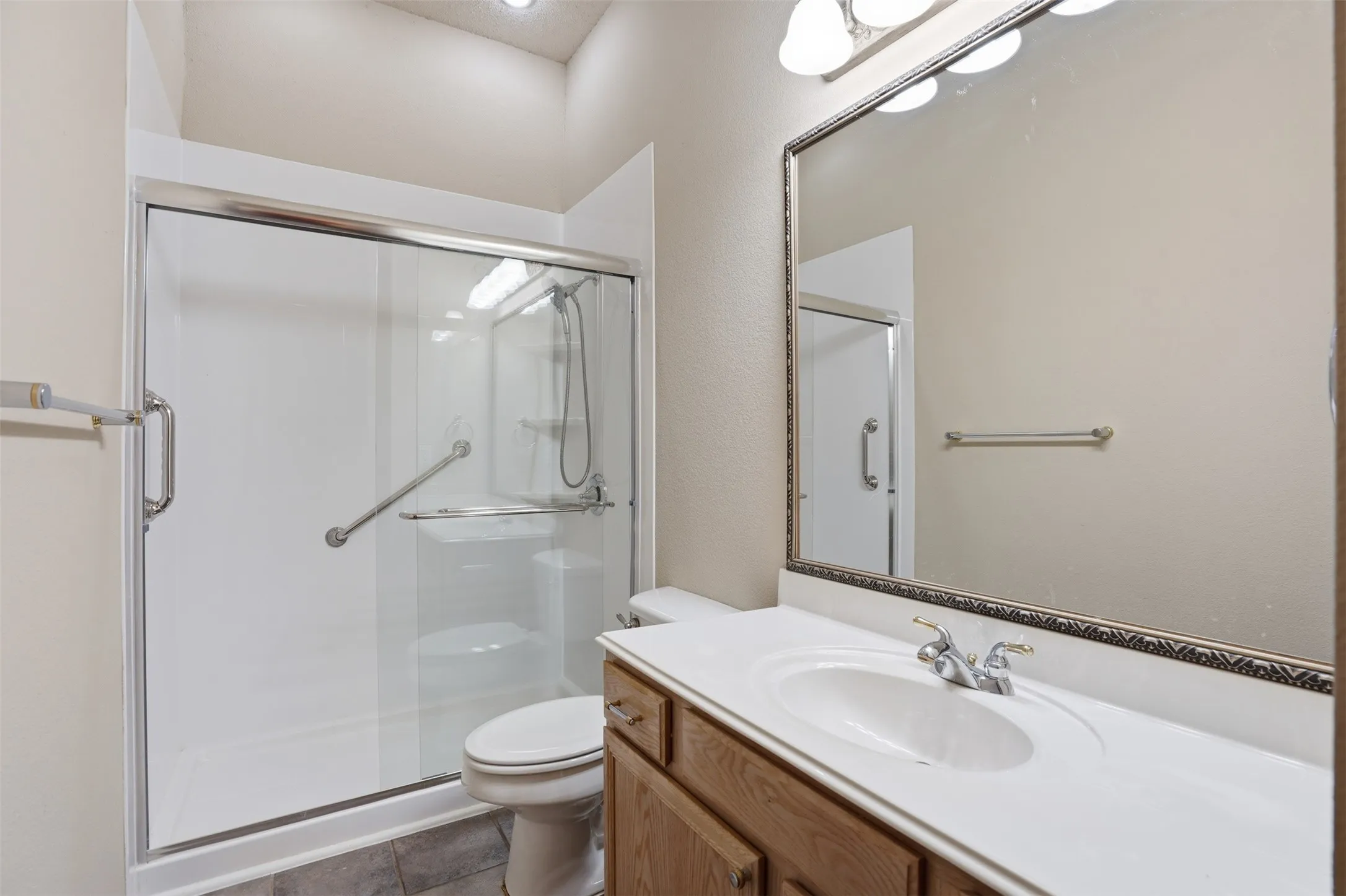 Single Family Residence For Sale in Tarrant County , 4525 Lodestone Lane, Fort Worth, Texas 76123, 3 Bedroom, 2 Bathroom, 2 Garage spaces, 2,046 Sqft, built in 2001, mls#21402358, Real Estate Agent in Fort Worth, Homes For Sale in Tarrant county, Homes For Sale in Fort Worth, Realtor in Fort Worth Texas, Real Estate Brokerage Independent Realty Texas, Luminita Cordes Realtor