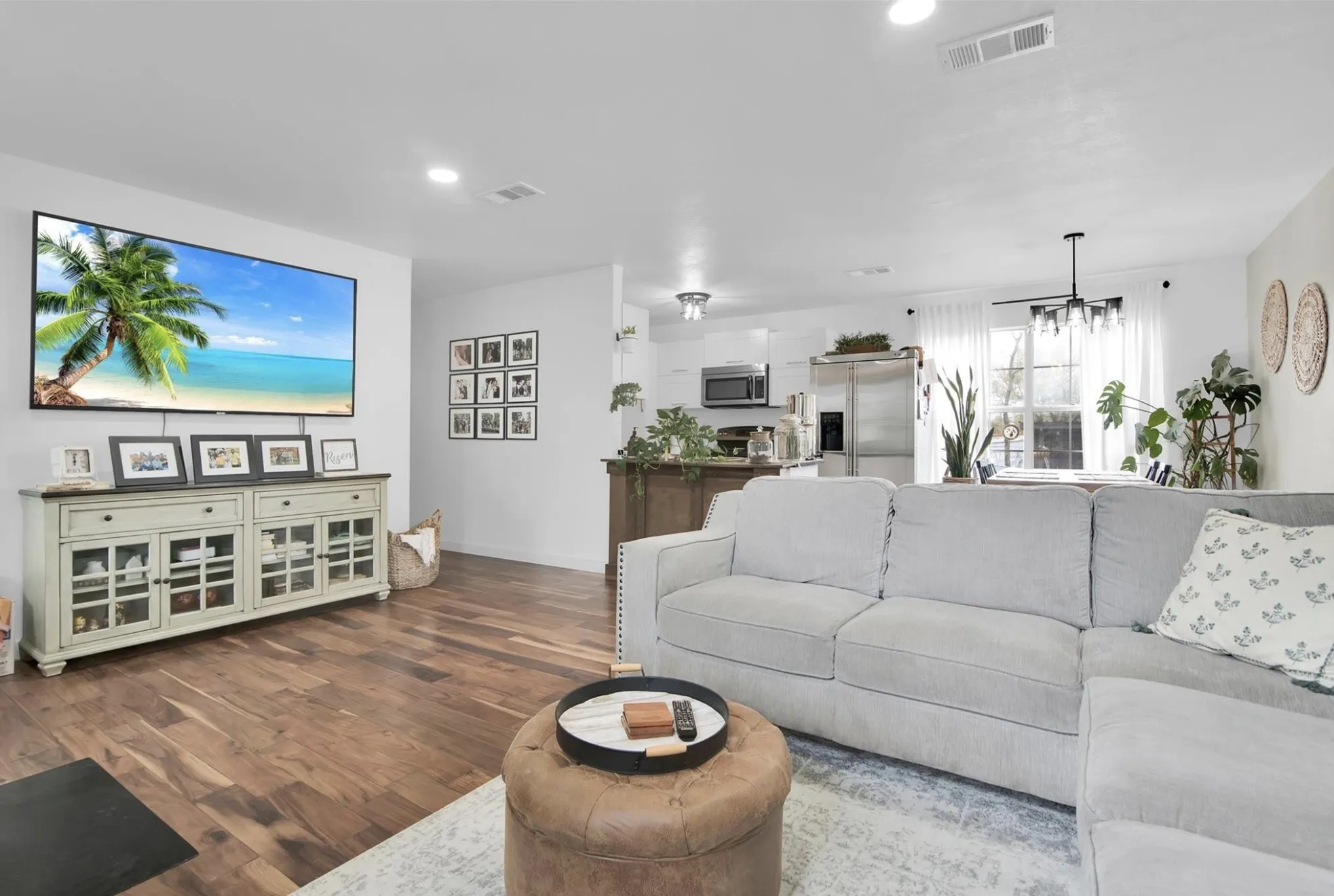 Single Family Residence For Rent in Collin County , 420 Rockcrest Road, Mc Kinney, Texas 75071, 2 Bedroom, 1 Bathroom, Garage spaces, 936 Sqft, built in 2001, mls#21402270, Real Estate Agent in Mc Kinney, Homes For Rent in Collin county, Homes For Rent in Mc Kinney, Realtor in Mc Kinney Texas, Real Estate Brokerage Independent Realty Texas, Luminita Cordes Realtor