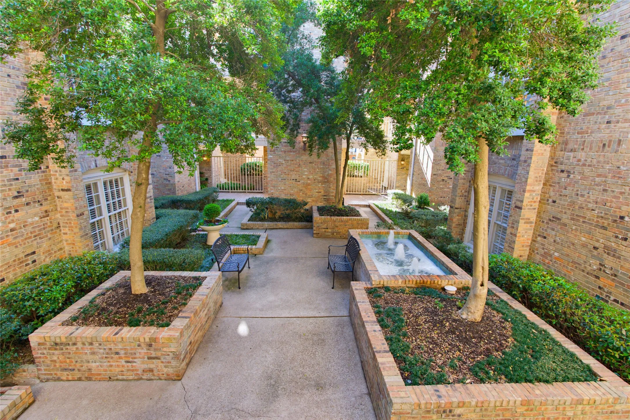 Beautiful center courtyard